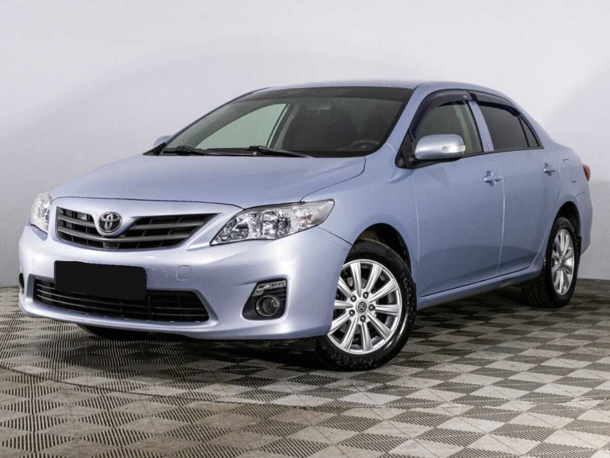 Toyota Corolla б/у, 2013, Механическая. Фото: #0