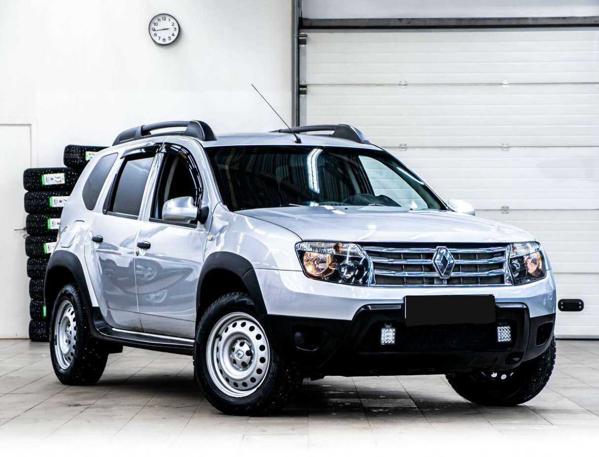 Renault Duster б/у, 2012, Механическая. Фото: #1