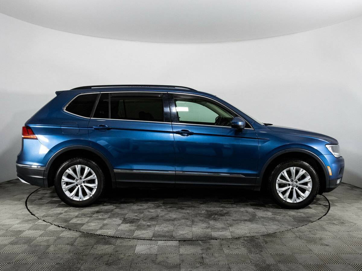 Volkswagen Tiguan б/у, 2017, Автоматическая. Фото: #3