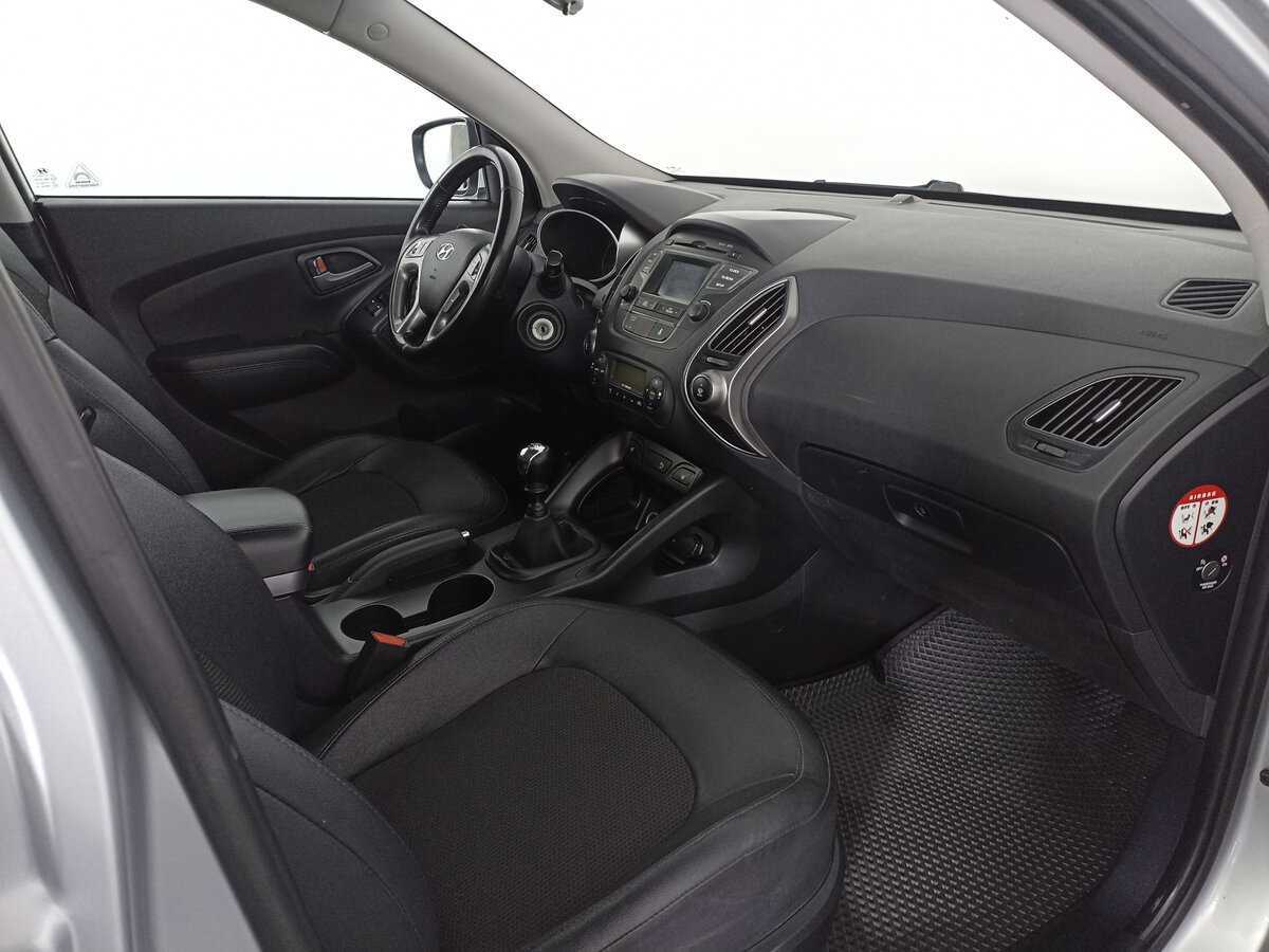 Hyundai ix35 б/у, 2013, Механическая. Фото: #8