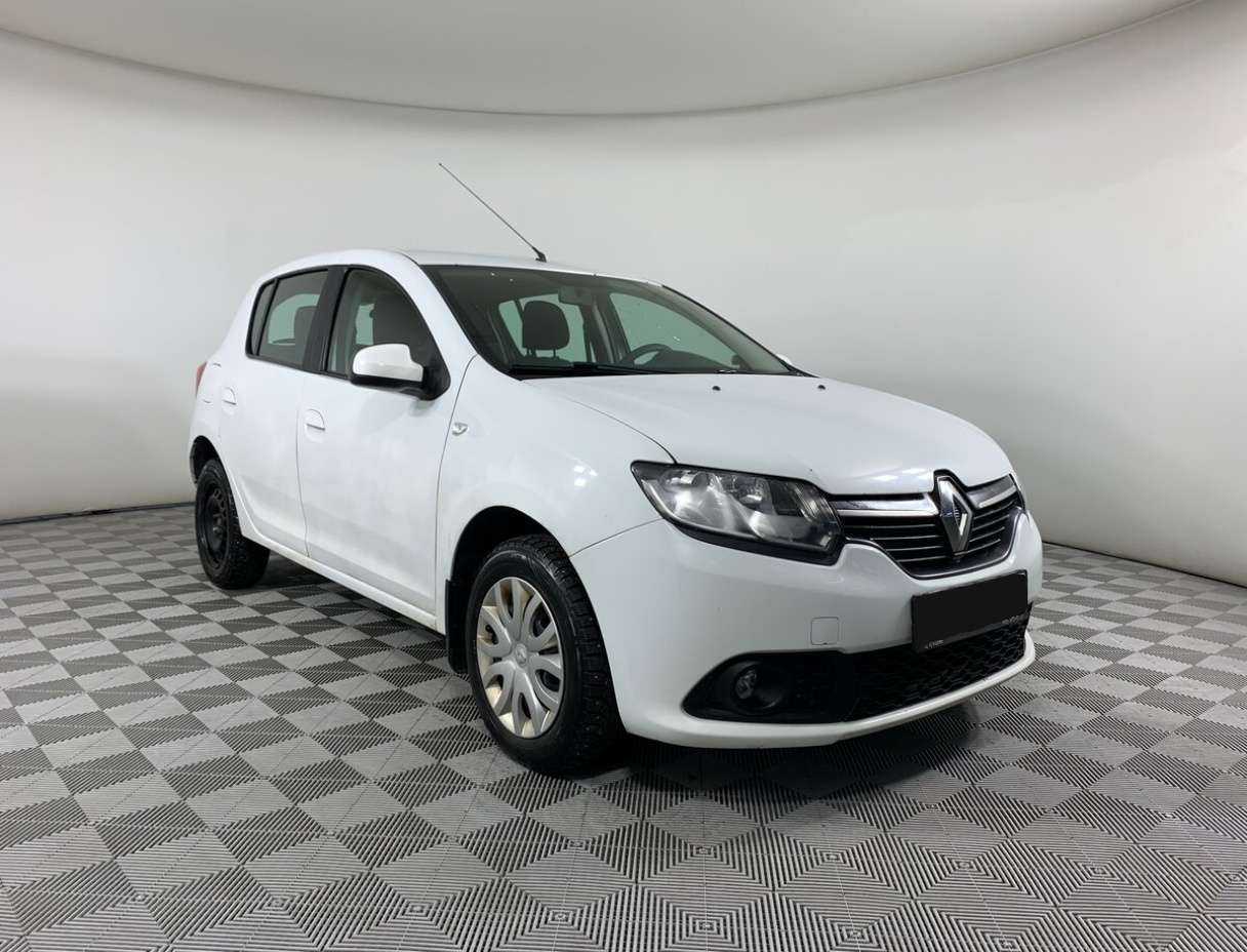 Renault Sandero б/у, 2017, Механическая. Фото: #2