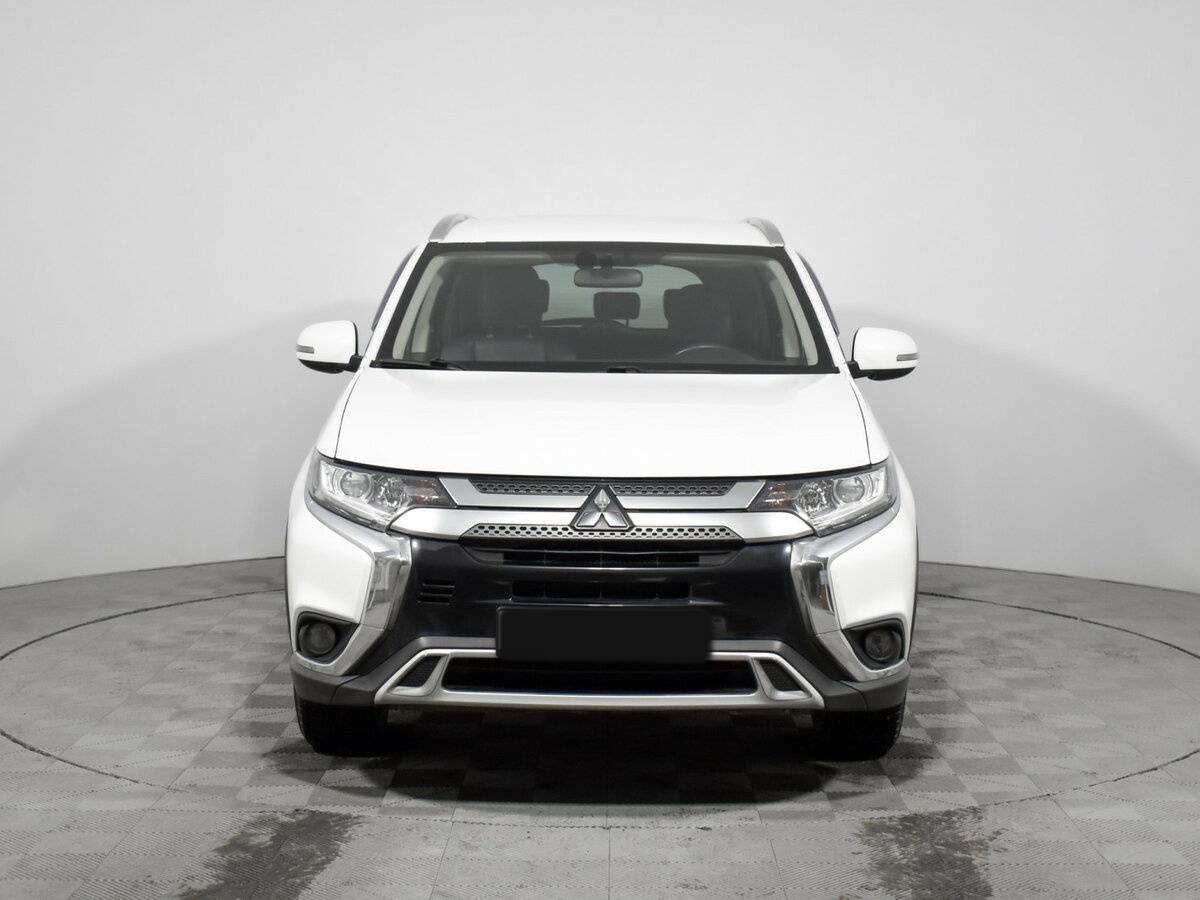 Mitsubishi Outlander б/у, 2020, Вариатор. Фото: #1