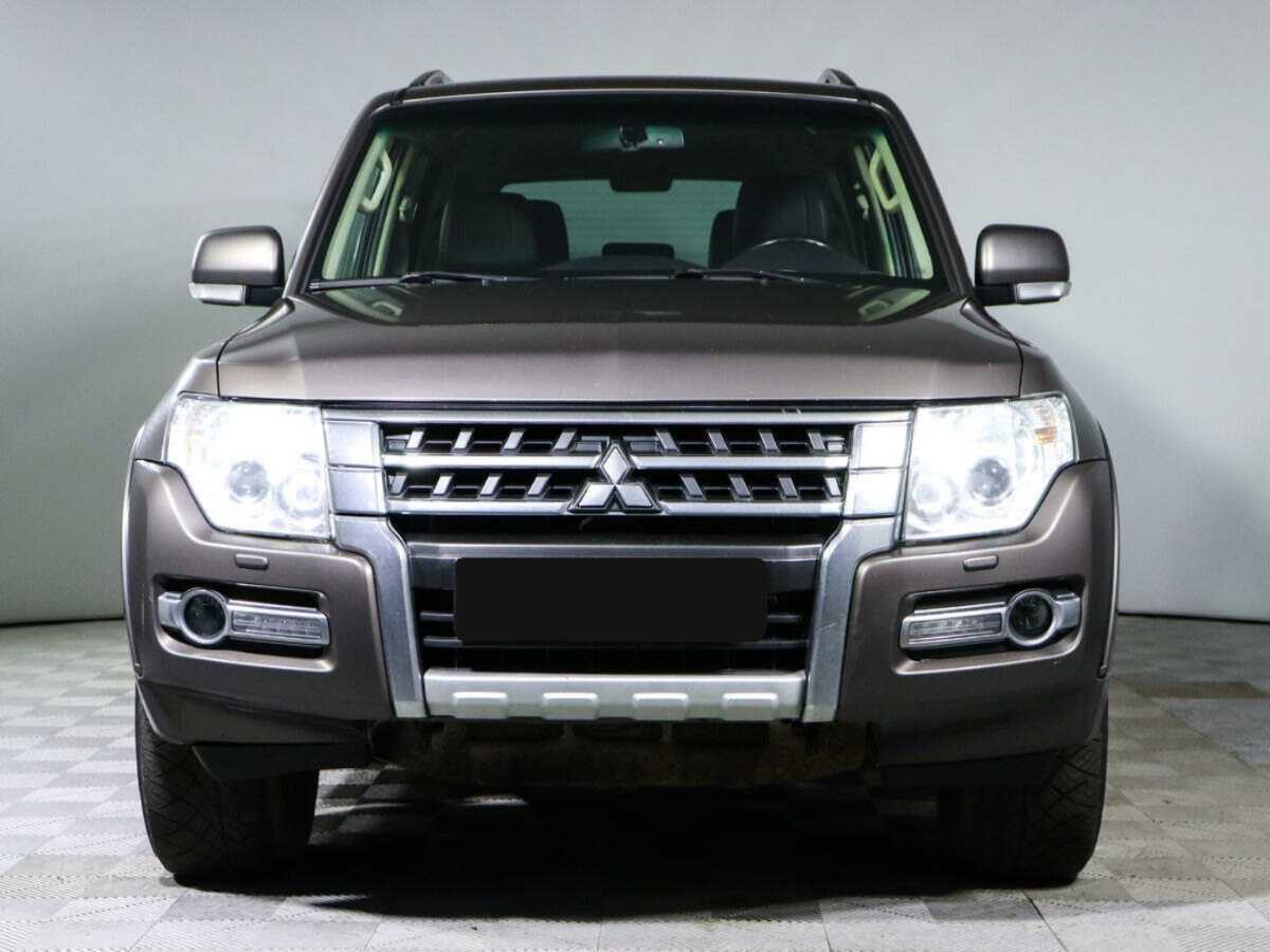 Mitsubishi Pajero б/у, 2014, Автоматическая. Фото: #1