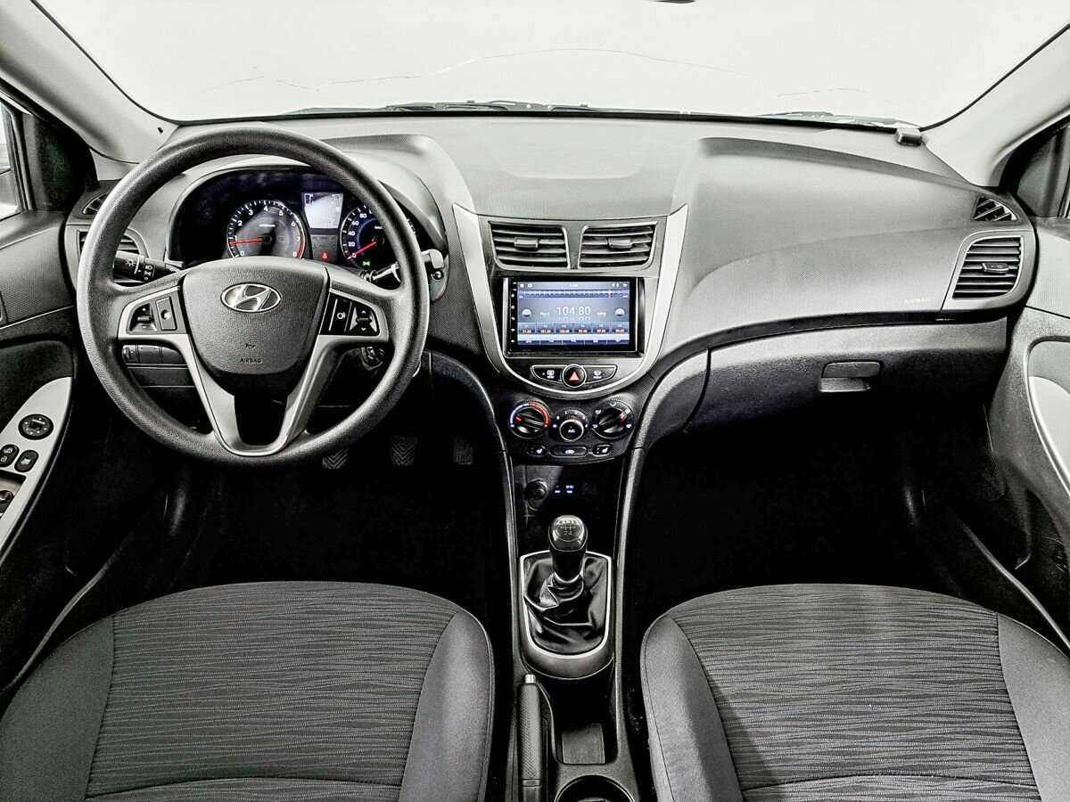 Hyundai Solaris б/у, 2016, Механическая. Фото: #9