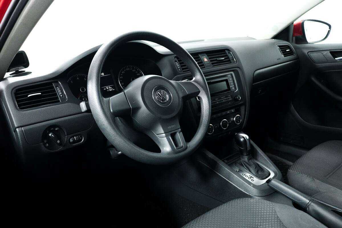 Volkswagen Jetta б/у, 2014, Автоматическая. Фото: #12