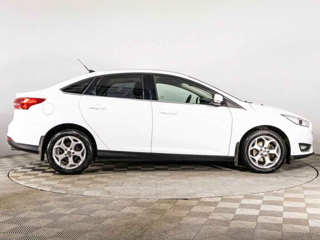 Ford Focus б/у, 2017, Автоматическая. Фото: #3