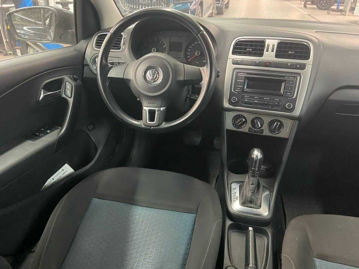 Volkswagen Polo б/у, 2013, Автоматическая. Фото: #8