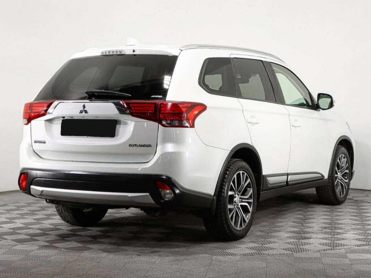 Mitsubishi Outlander б/у, 2017, Вариатор. Фото: #3