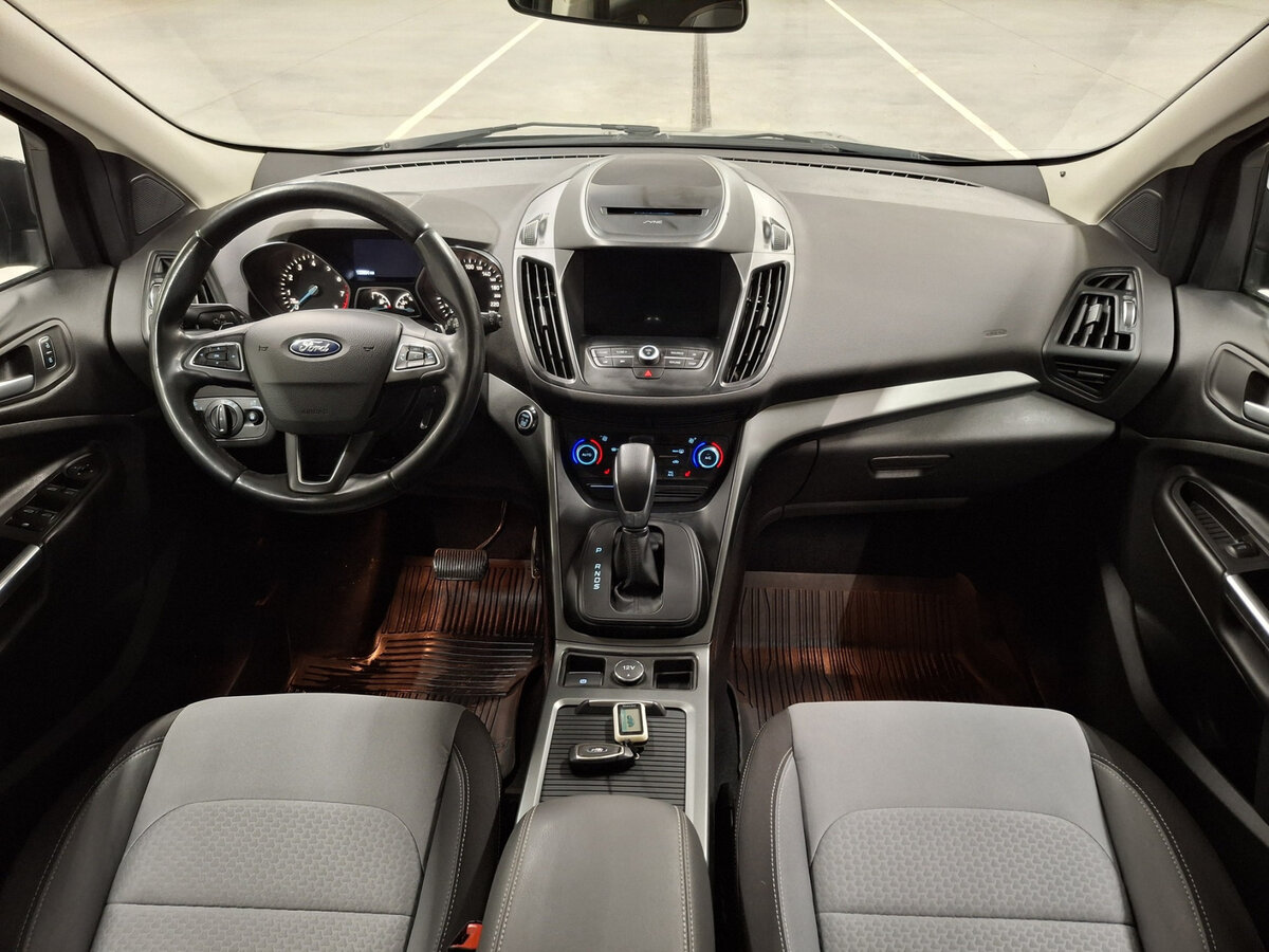 Ford Kuga б/у, 2016, Автоматическая. Фото: #13