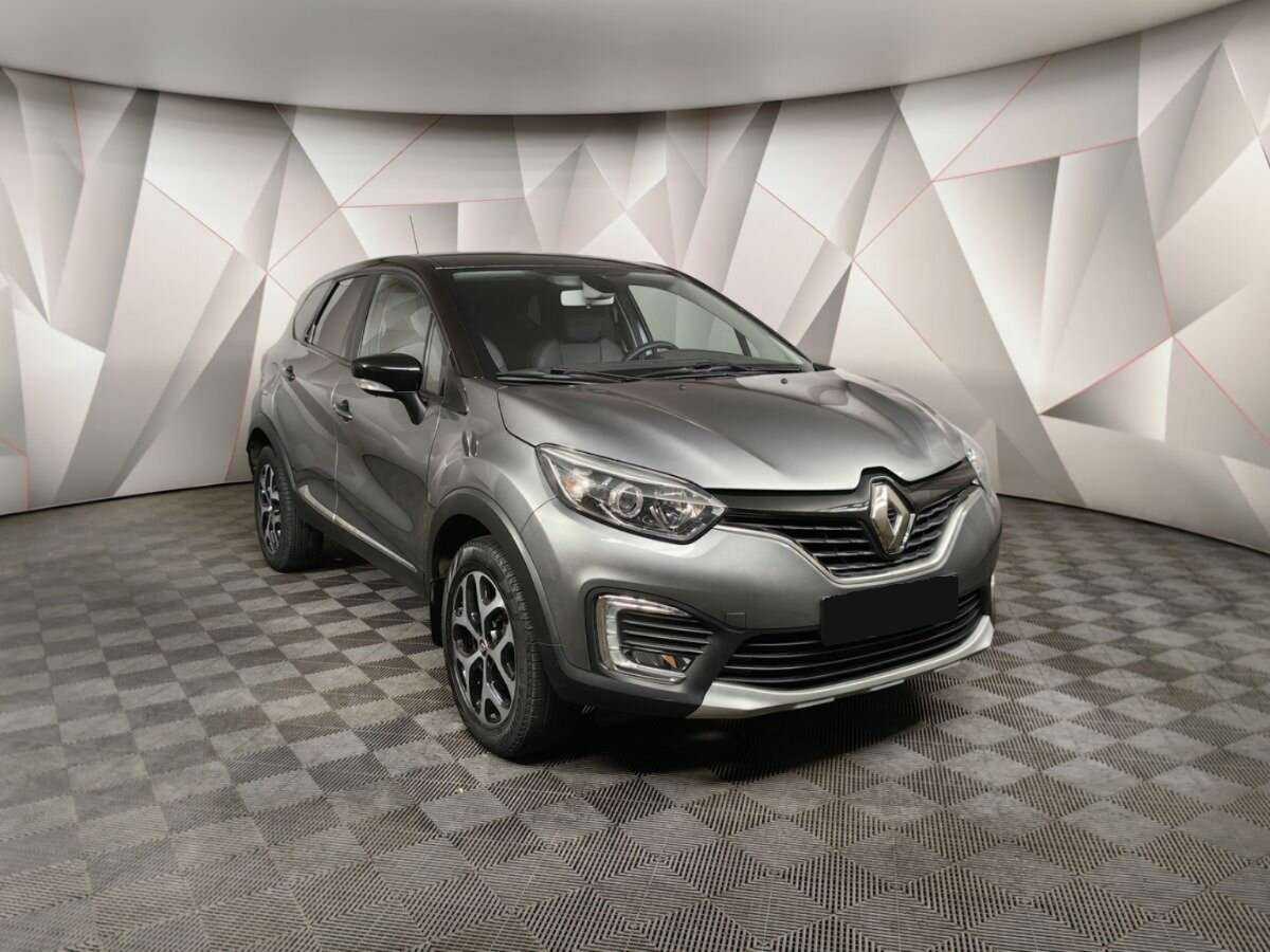 Renault Kaptur б/у, 2017, Автоматическая. Фото: #0
