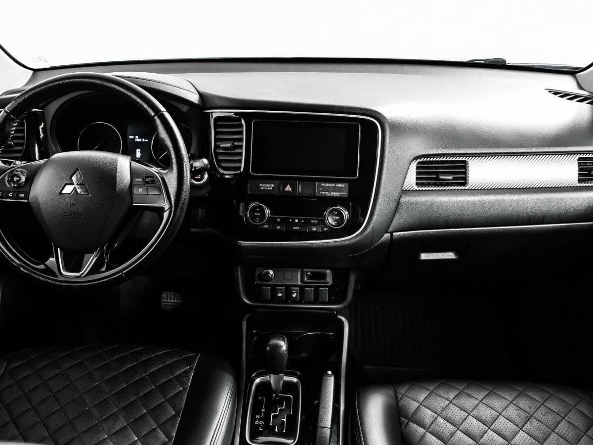 Mitsubishi Outlander б/у, 2018, Вариатор. Фото: #10