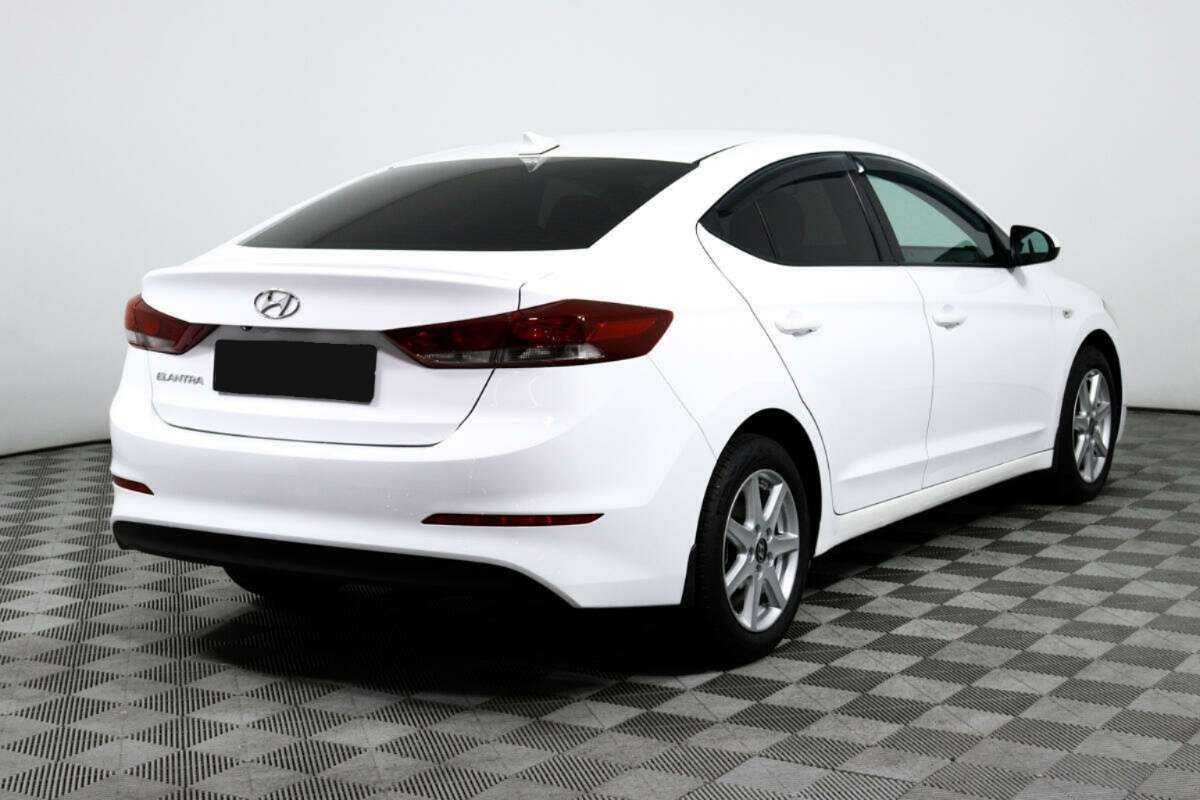 Hyundai Elantra б/у, 2018, Автоматическая. Фото: #4
