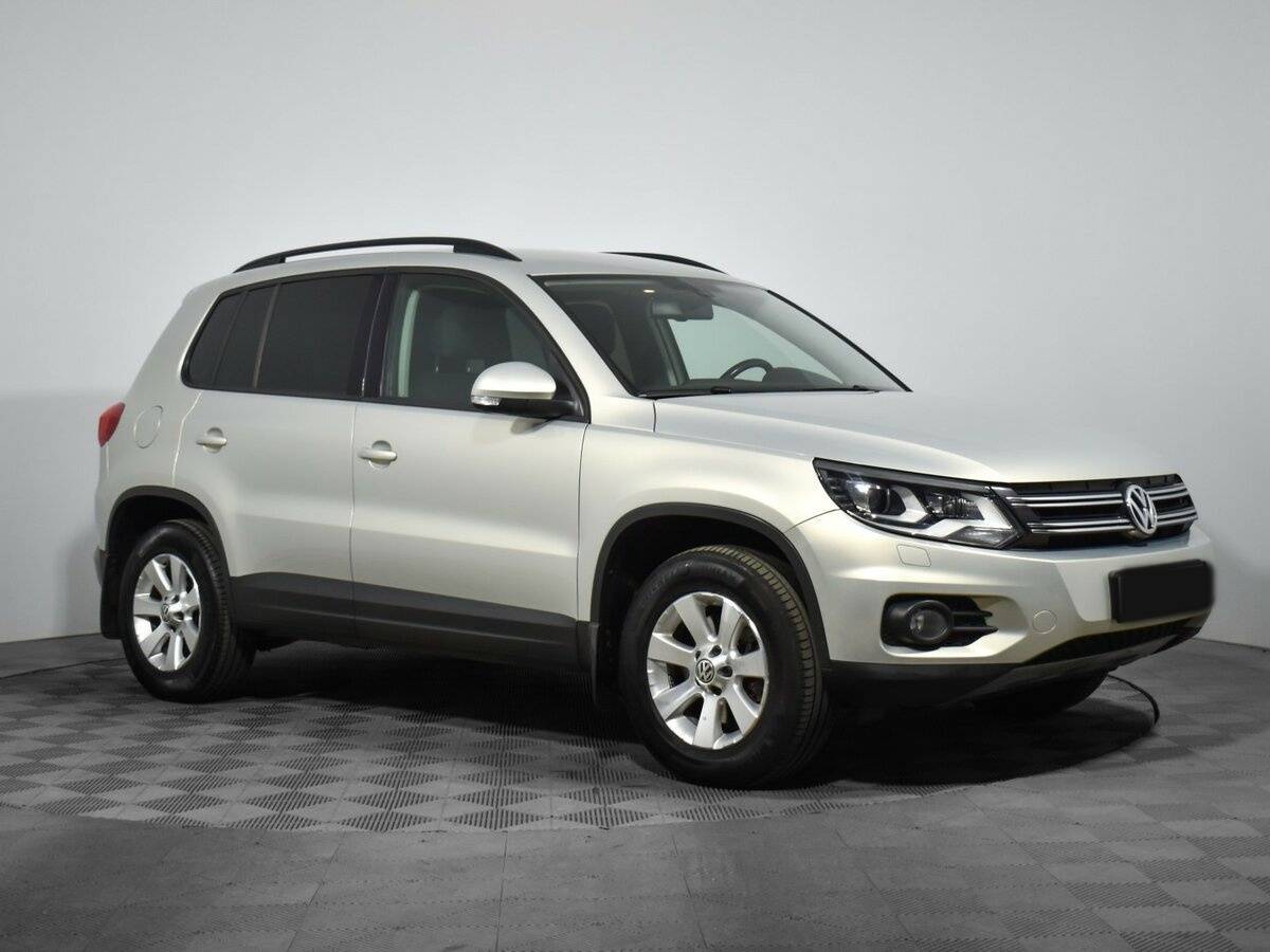 Volkswagen Tiguan б/у, 2013, Автоматическая. Фото: #2