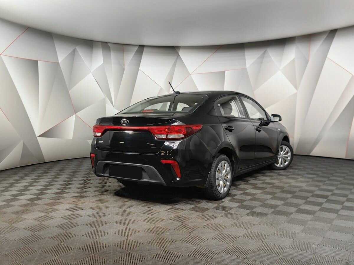 Kia Rio б/у, 2017, Автоматическая. Фото: #1