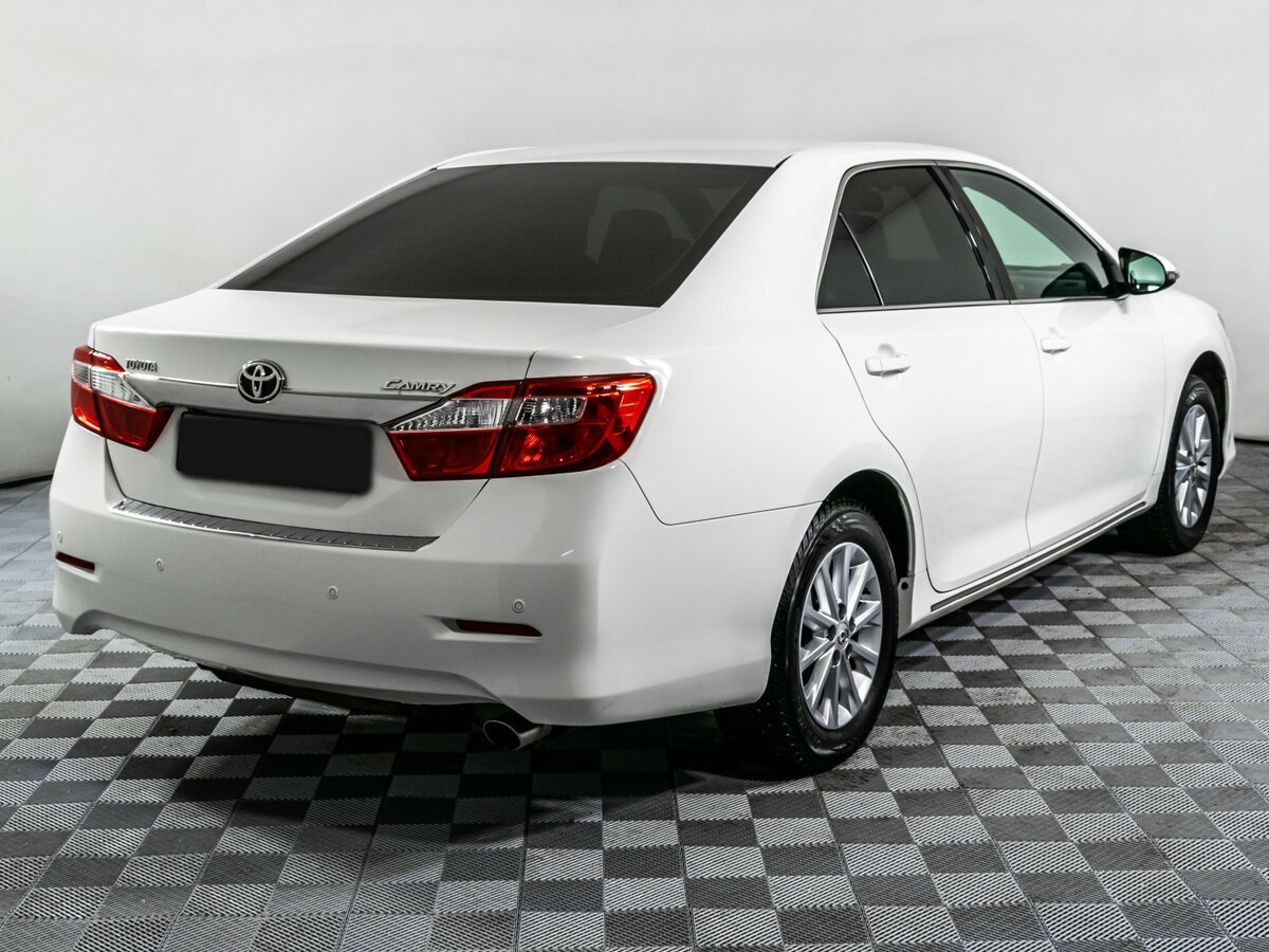 Toyota Camry б/у, 2014, Автоматическая. Фото: #3