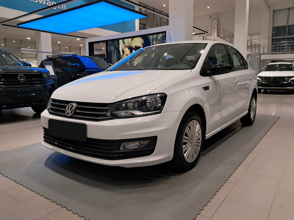 Volkswagen Polo б/у, 2017, Автоматическая. Фото: #0