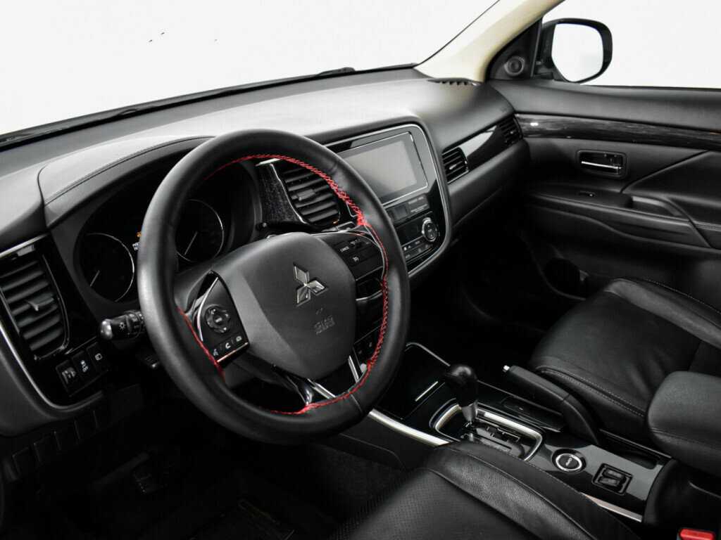 Mitsubishi Outlander б/у, 2017, Вариатор. Фото: #8