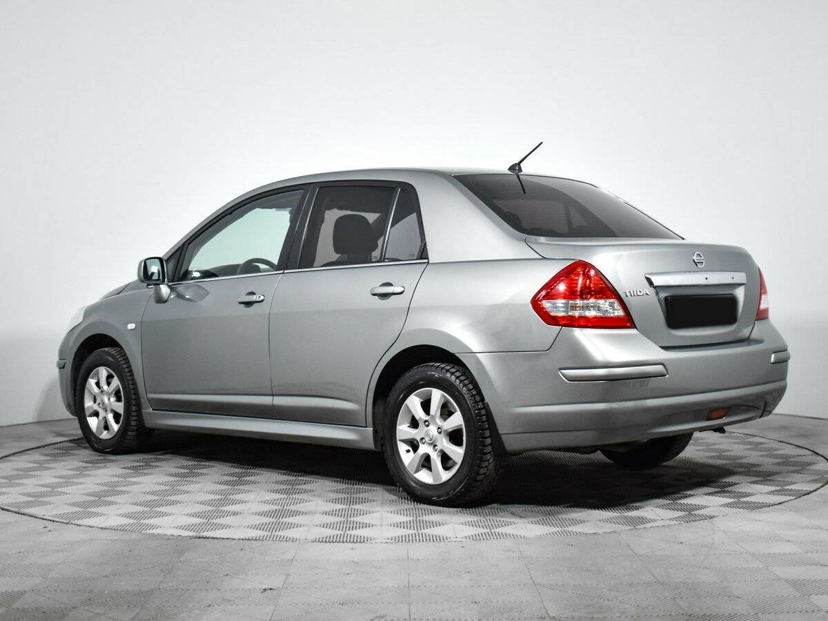 Nissan Tiida б/у, 2013, Механическая. Фото: #6
