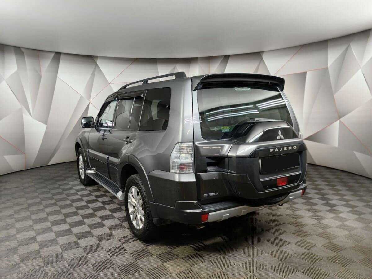 Mitsubishi Pajero б/у, 2015, Автоматическая. Фото: #3