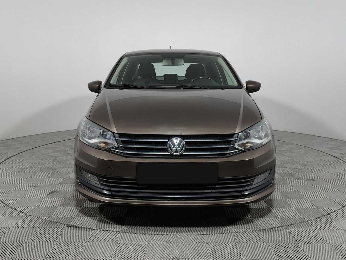 Volkswagen Polo б/у, 2016, Механическая. Фото: #1
