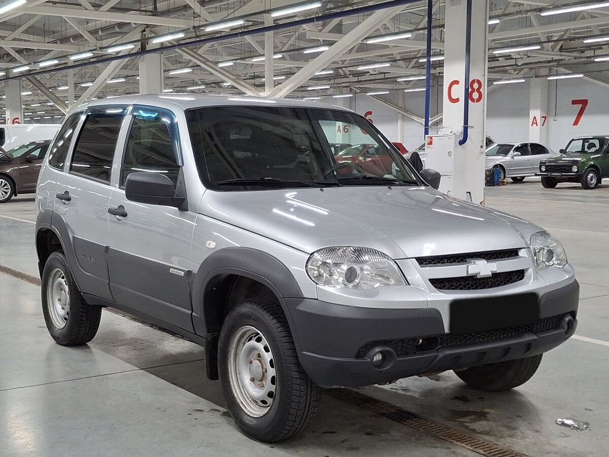 Chevrolet Niva б/у, 2018, Механическая. Фото: #2