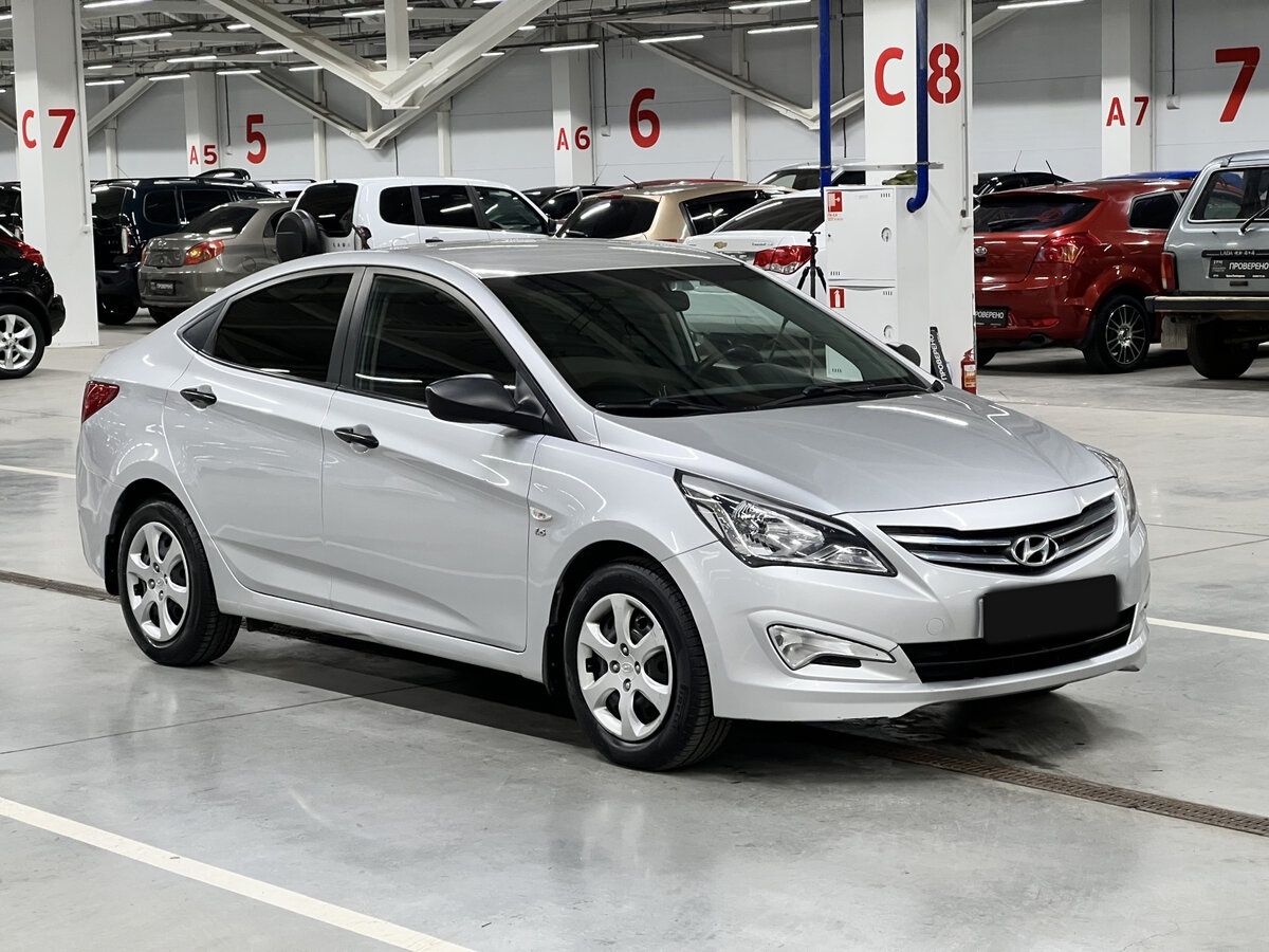 Hyundai Solaris б/у, 2015, Механическая. Фото: #2