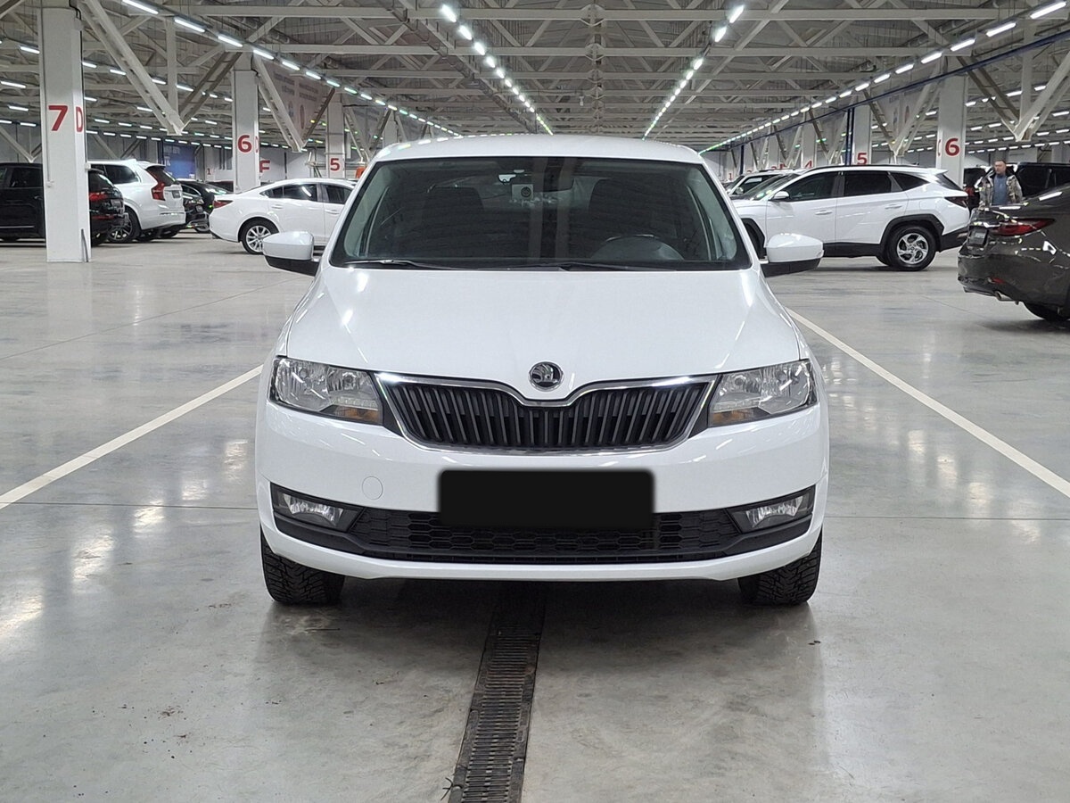 Skoda Rapid б/у, 2018, Механическая. Фото: #1