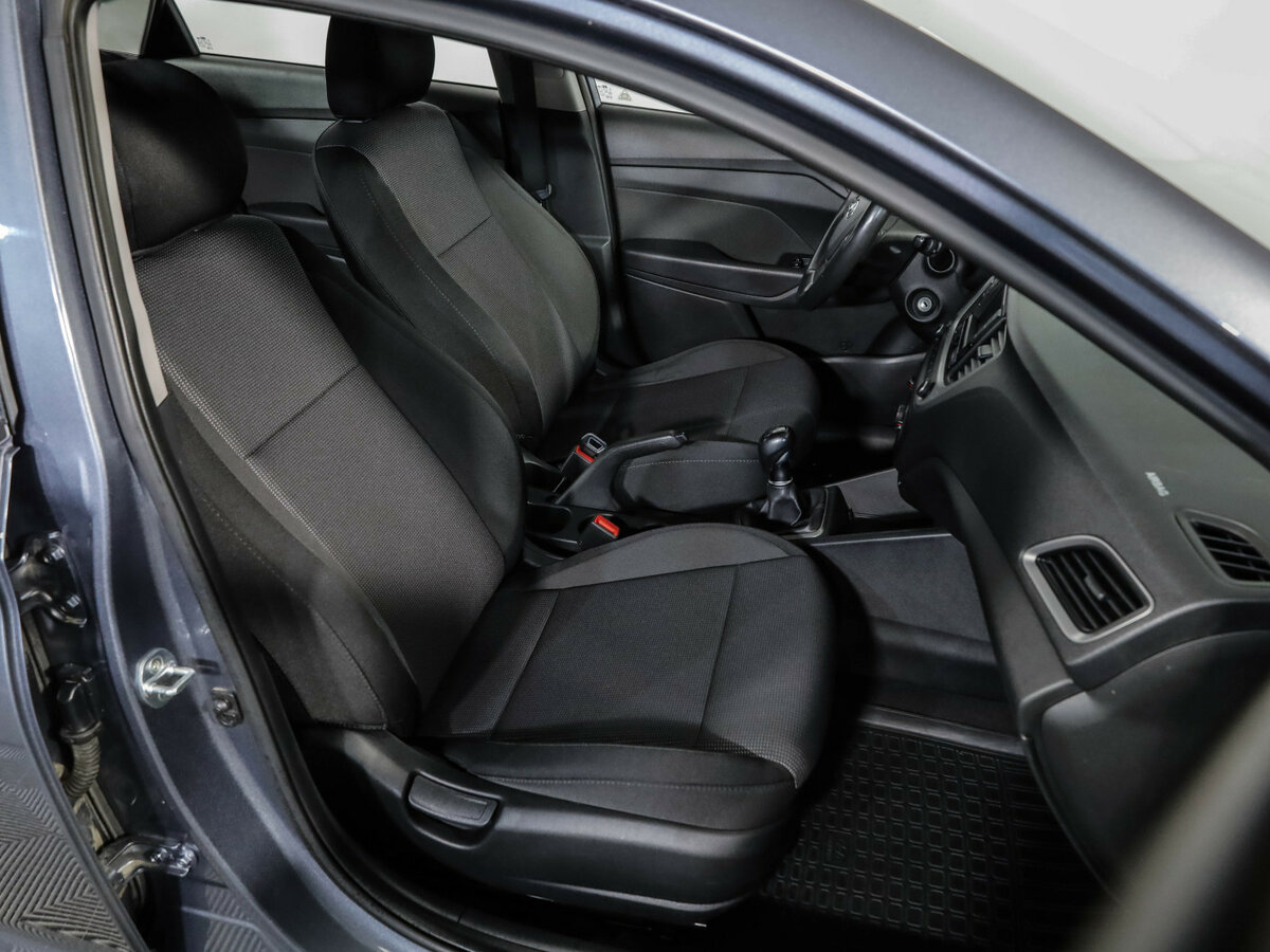 Hyundai Solaris б/у, 2018, Механическая. Фото: #16