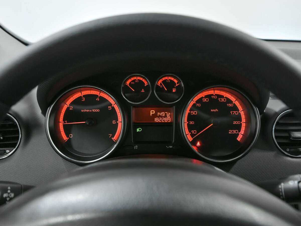 Peugeot 408 б/у, 2012, Автоматическая. Фото: #5