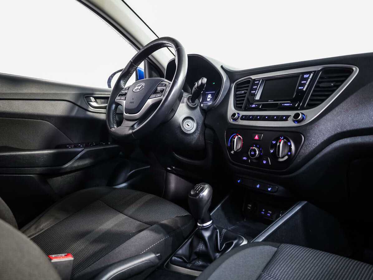 Hyundai Solaris б/у, 2018, Механическая. Фото: #7