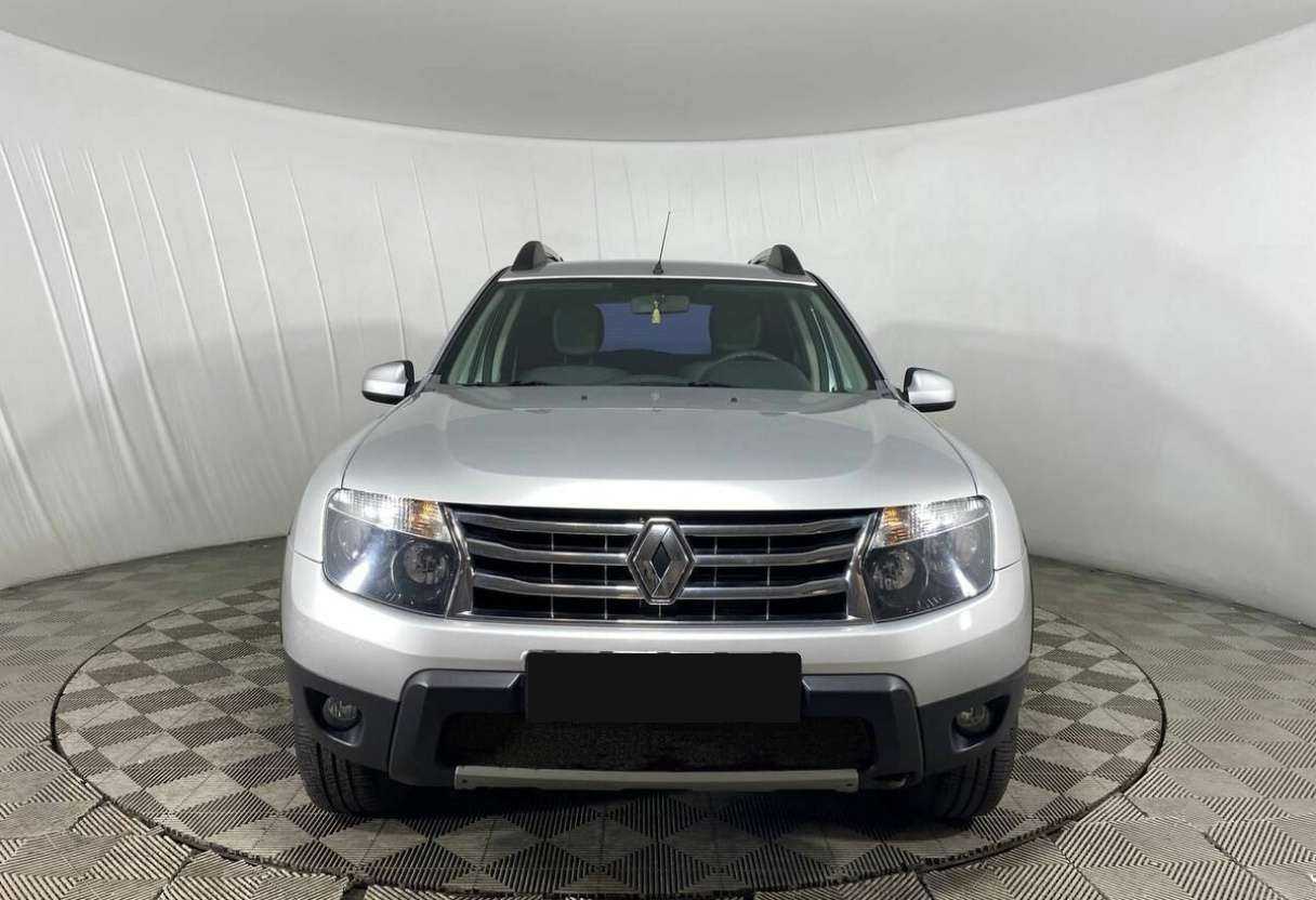 Renault Duster б/у, 2014, Автоматическая. Фото: #1
