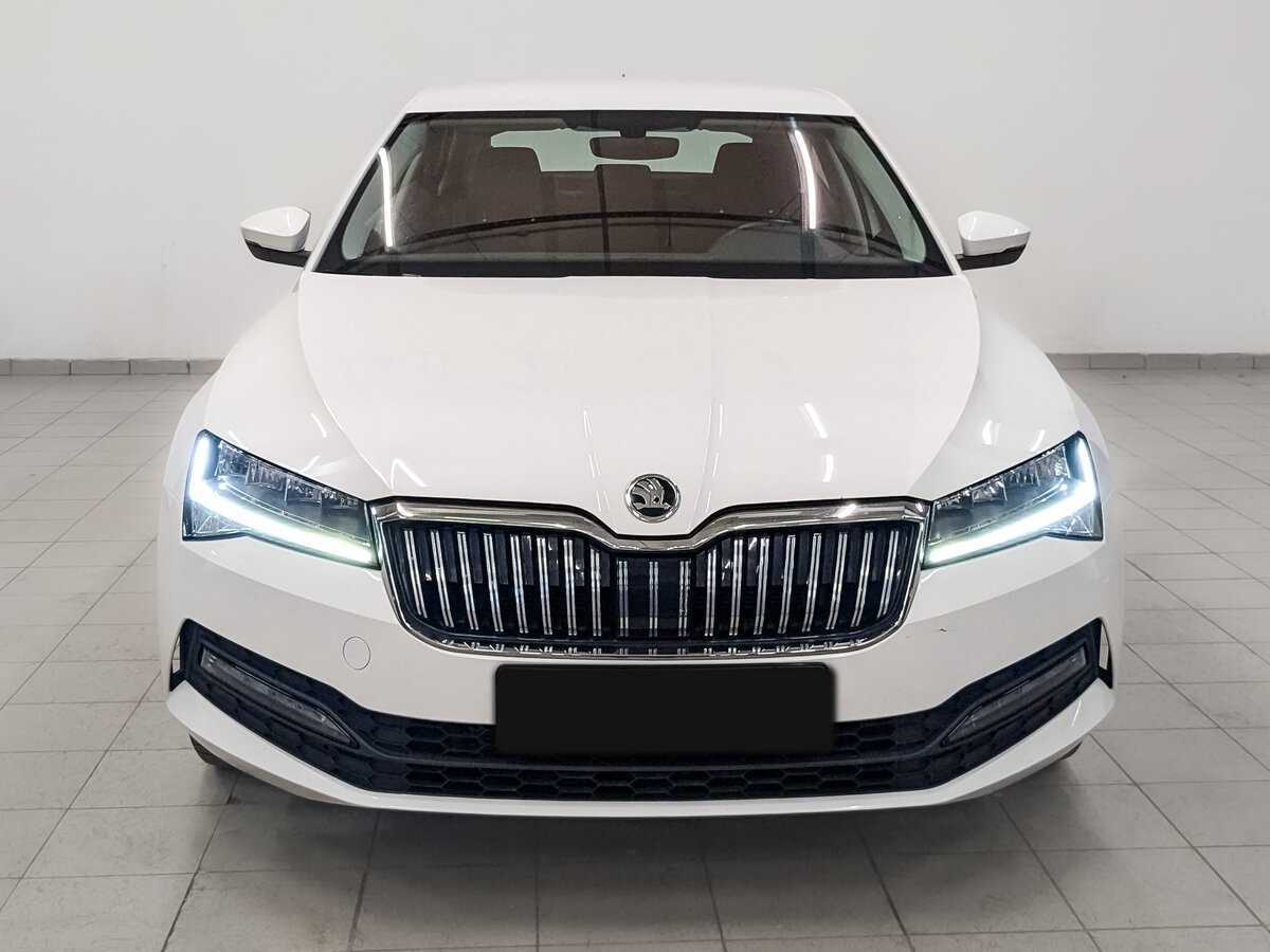 Skoda Superb б/у, 2020, Роботизированная. Фото: #2