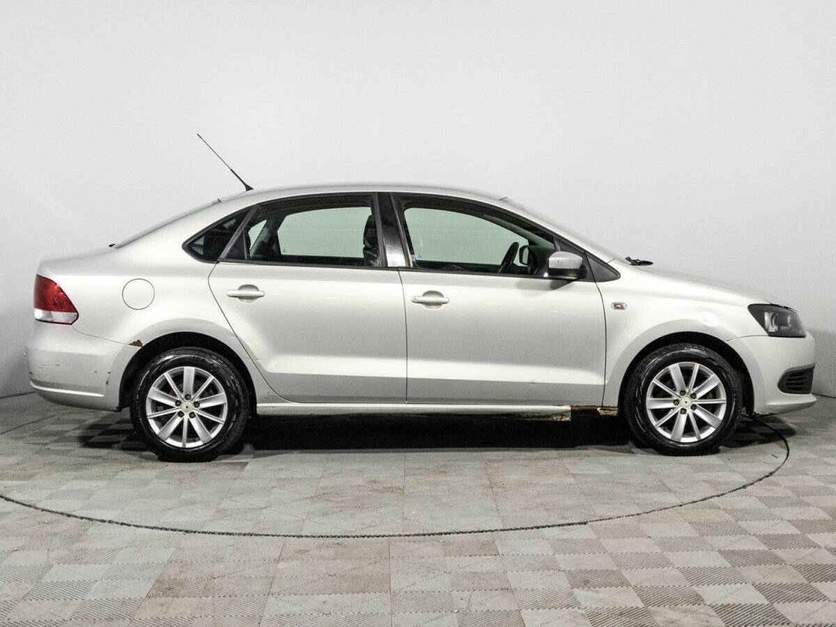 Volkswagen Polo б/у, 2012, Автоматическая. Фото: #3