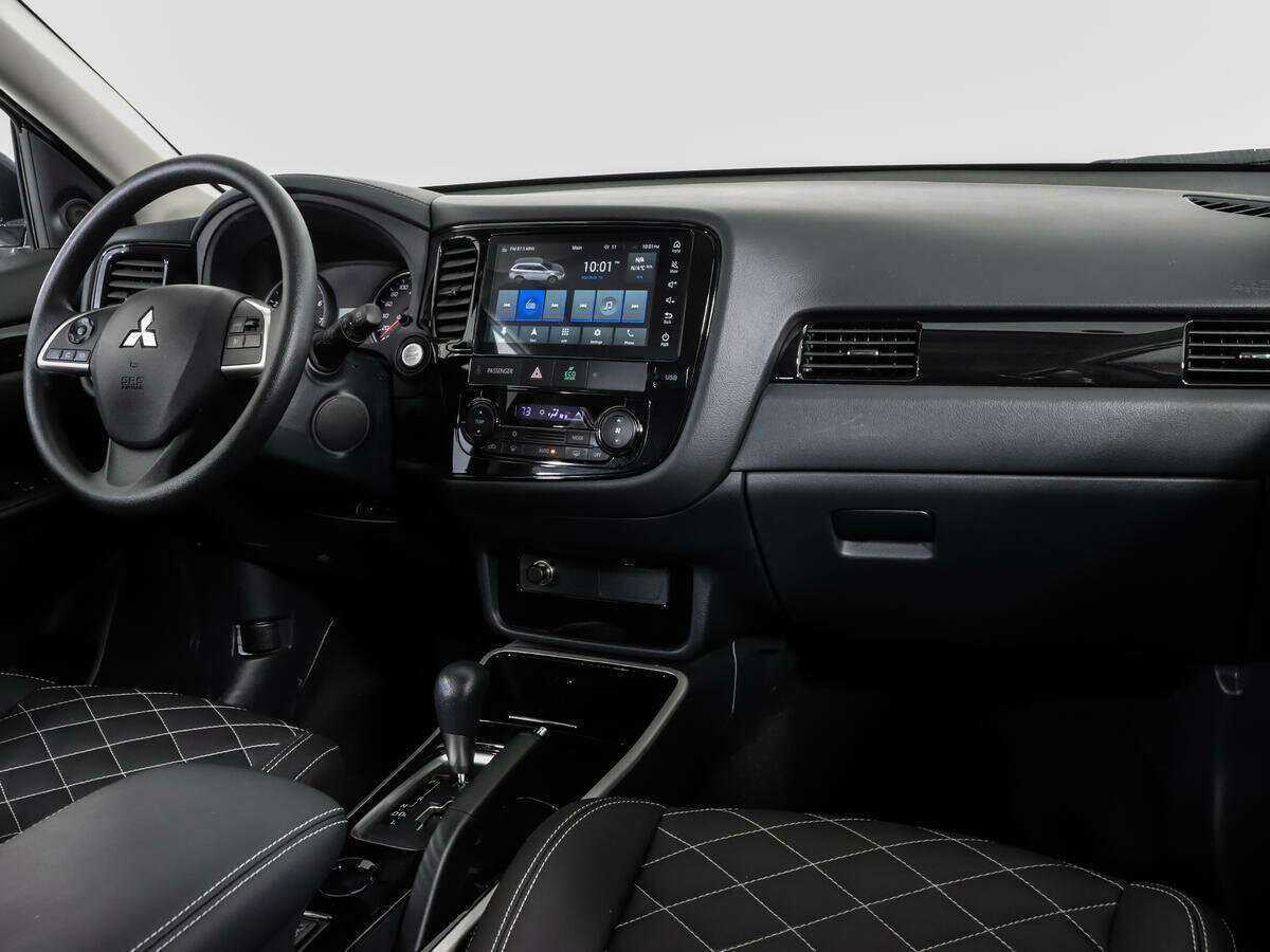 Mitsubishi Outlander б/у, 2022, Вариатор. Фото: #6