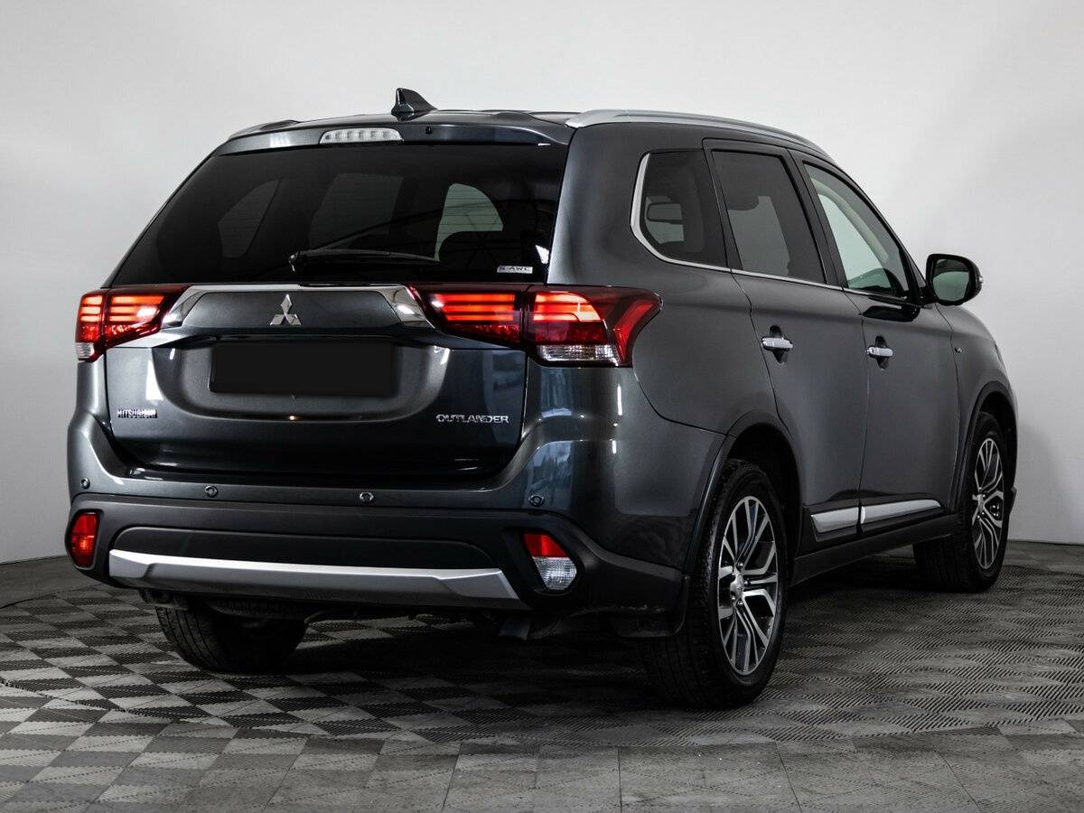 Mitsubishi Outlander б/у, 2018, Автоматическая. Фото: #3