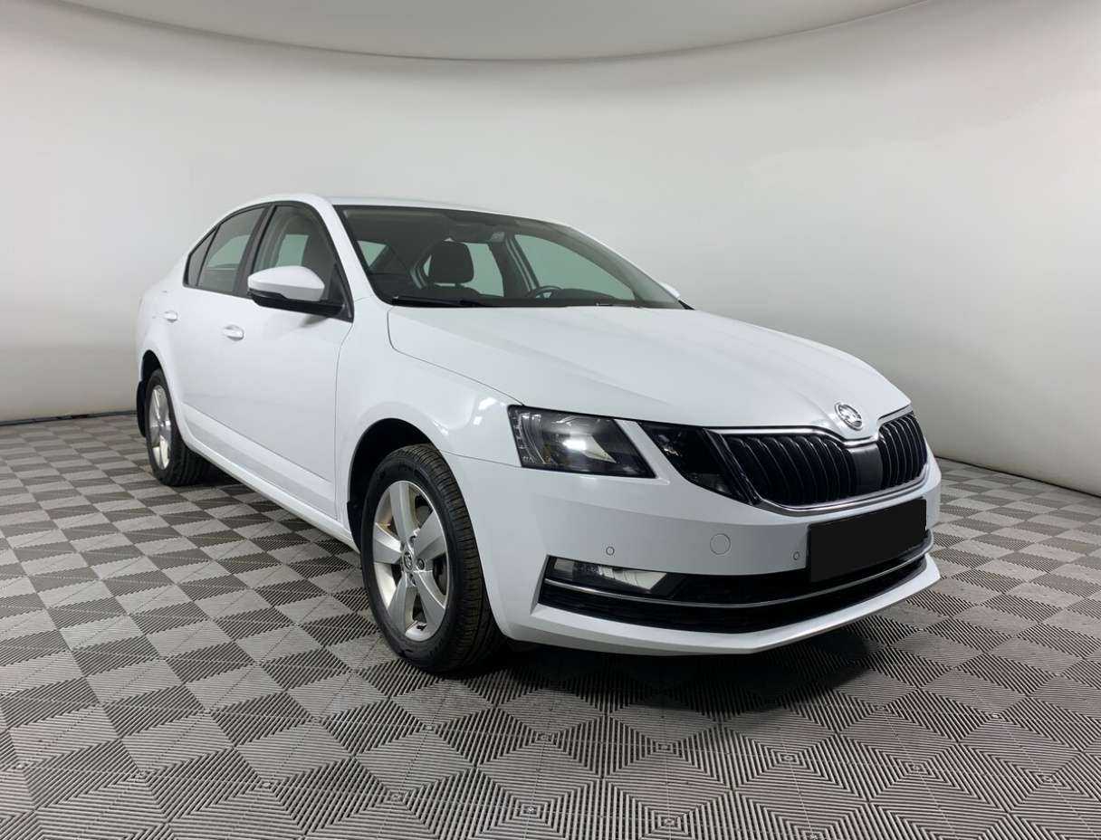 Skoda Octavia б/у, 2019, Роботизированная. Фото: #1