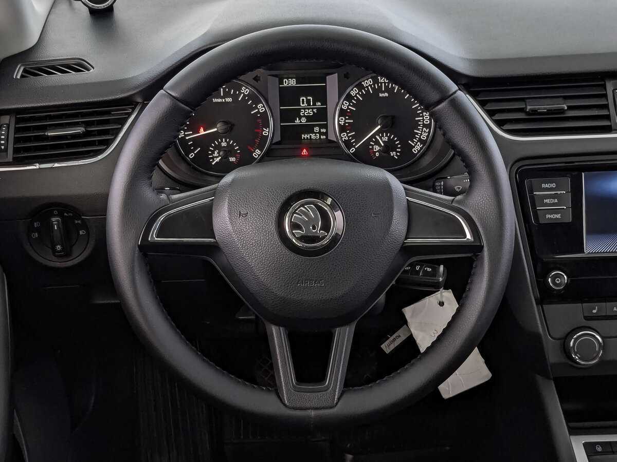 Skoda Octavia б/у, 2017, Механическая. Фото: #16