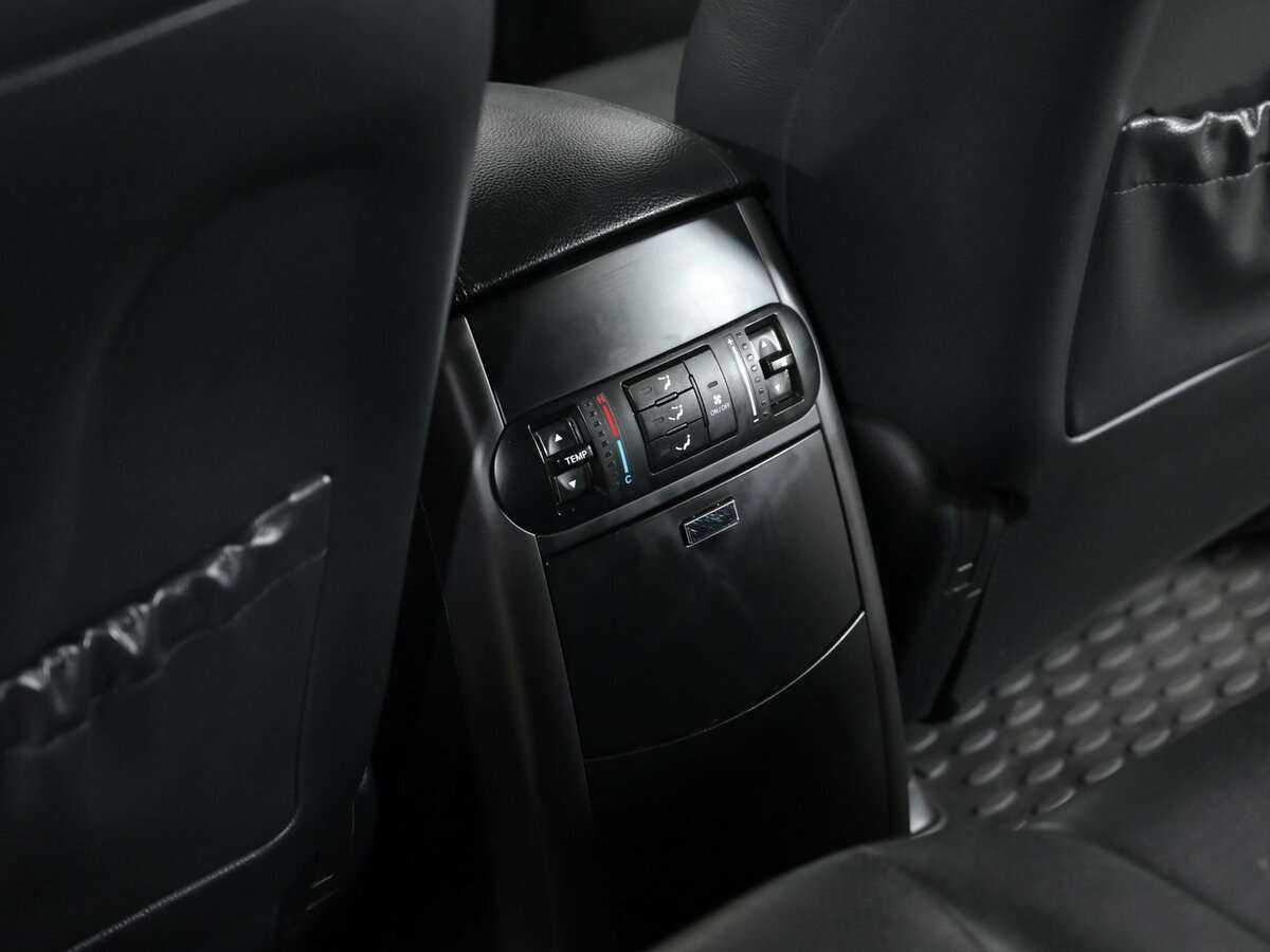Kia Mohave б/у, 2012, Автоматическая. Фото: #7