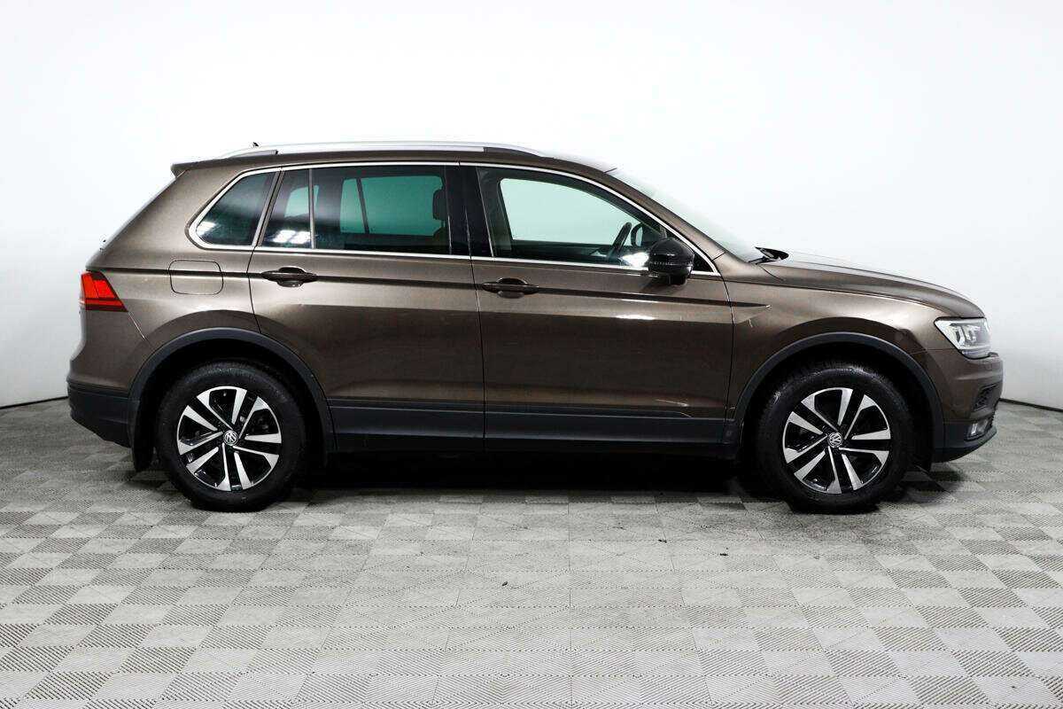 Volkswagen Tiguan б/у, 2020, Роботизированная. Фото: #3