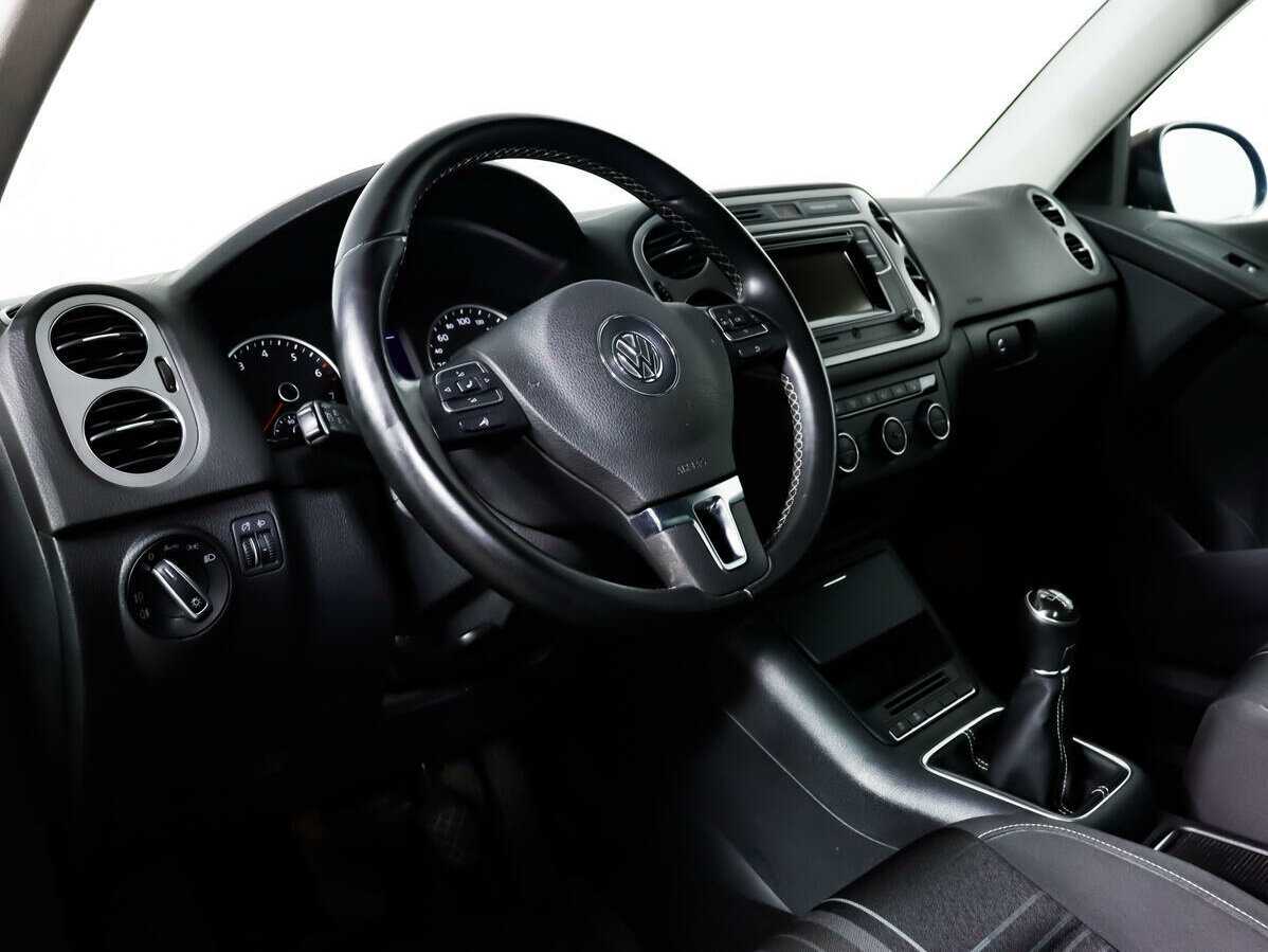 Volkswagen Tiguan б/у, 2015, Механическая. Фото: #12