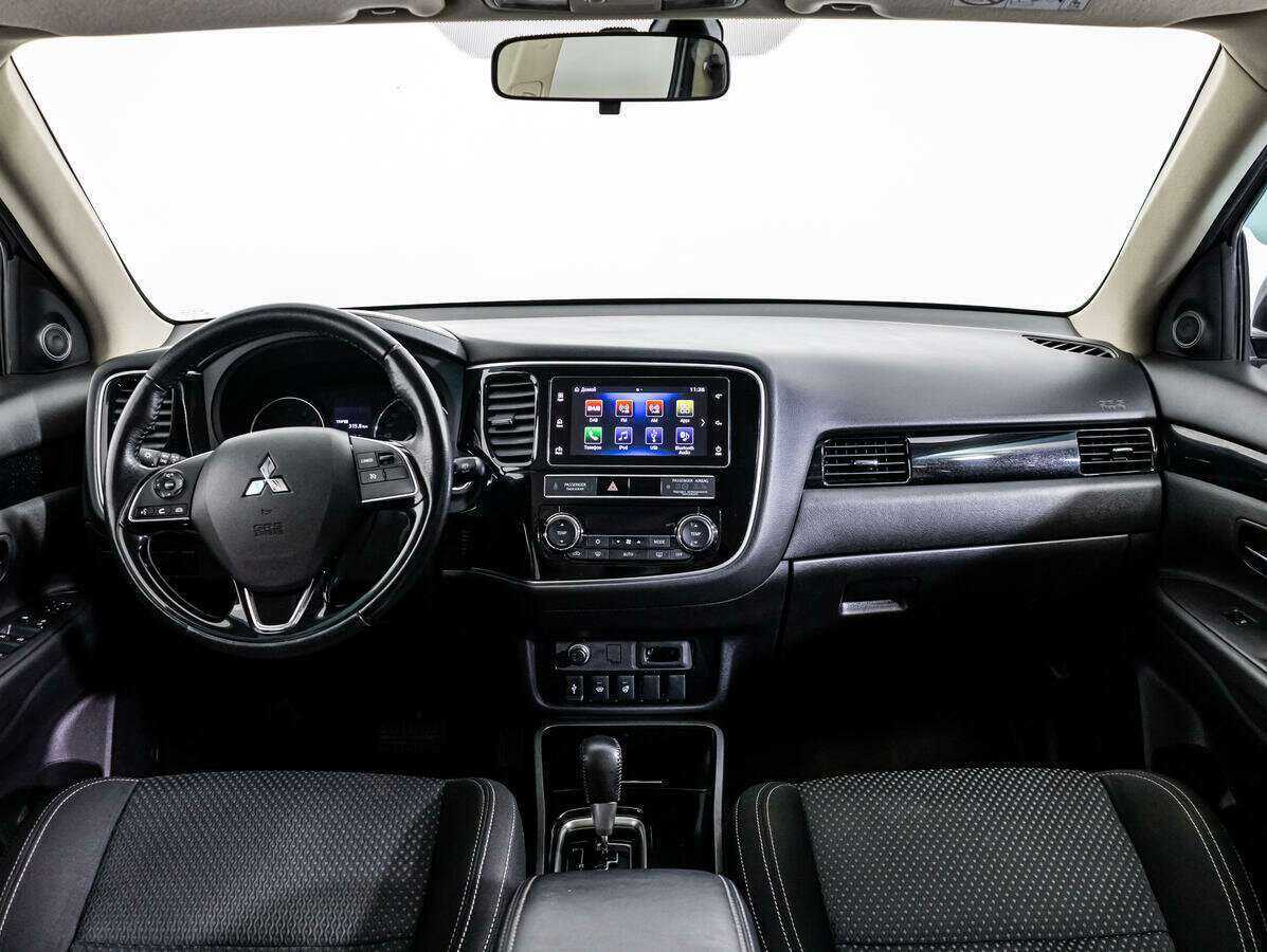 Mitsubishi Outlander б/у, 2018, Вариатор. Фото: #10