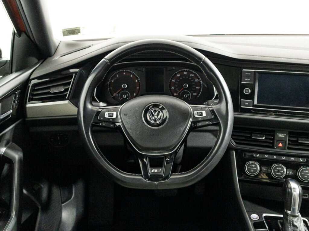 Volkswagen Jetta б/у, 2018, Автоматическая. Фото: #18