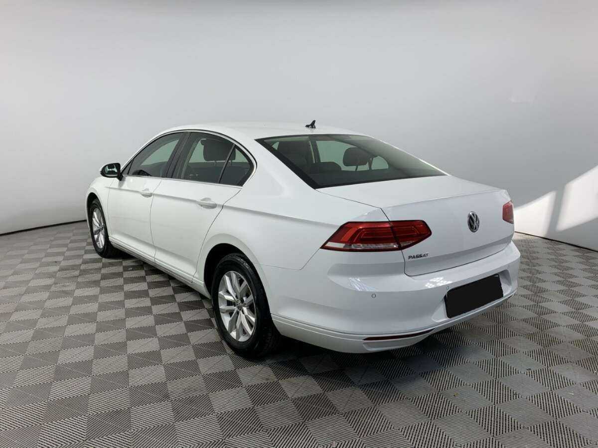 Volkswagen Passat б/у, 2019, Роботизированная. Фото: #6