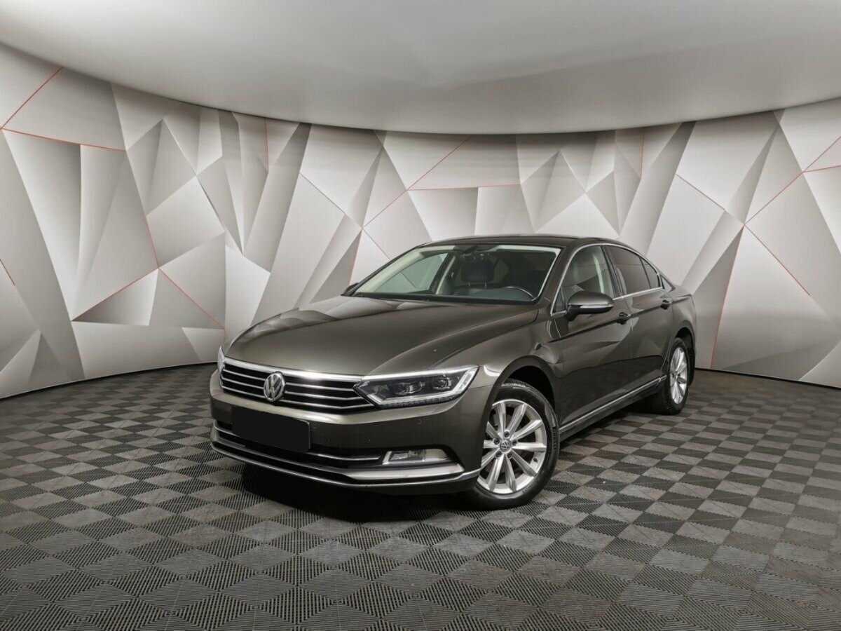 Volkswagen Passat б/у, 2018, Роботизированная. Фото: #0