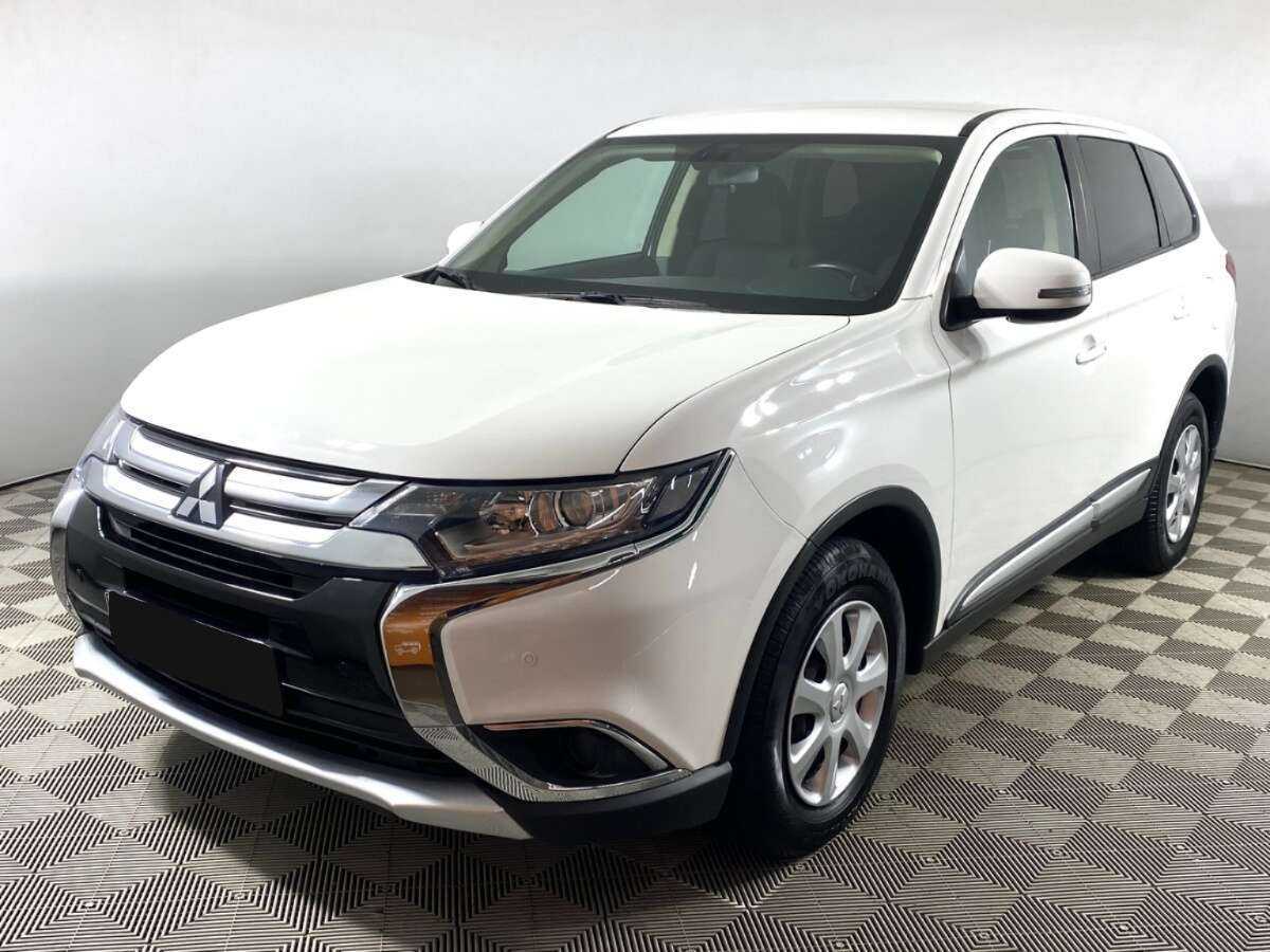 Mitsubishi Outlander б/у, 2017, Вариатор. Посмотреть фото