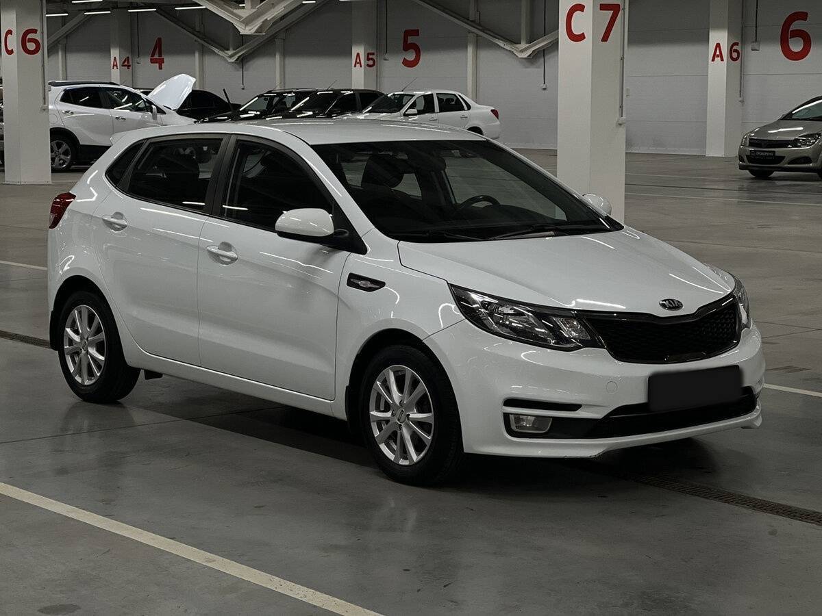 Kia Rio б/у, 2015, Автоматическая. Фото: #2