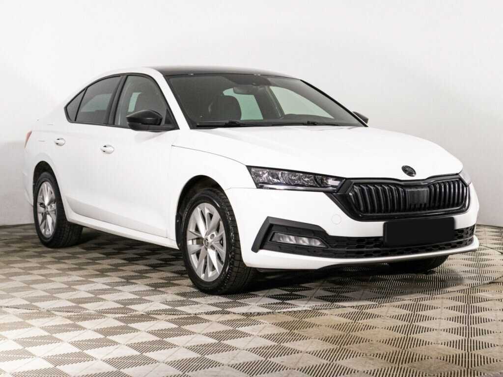 Skoda Octavia б/у, 2021, Автоматическая. Фото: #2
