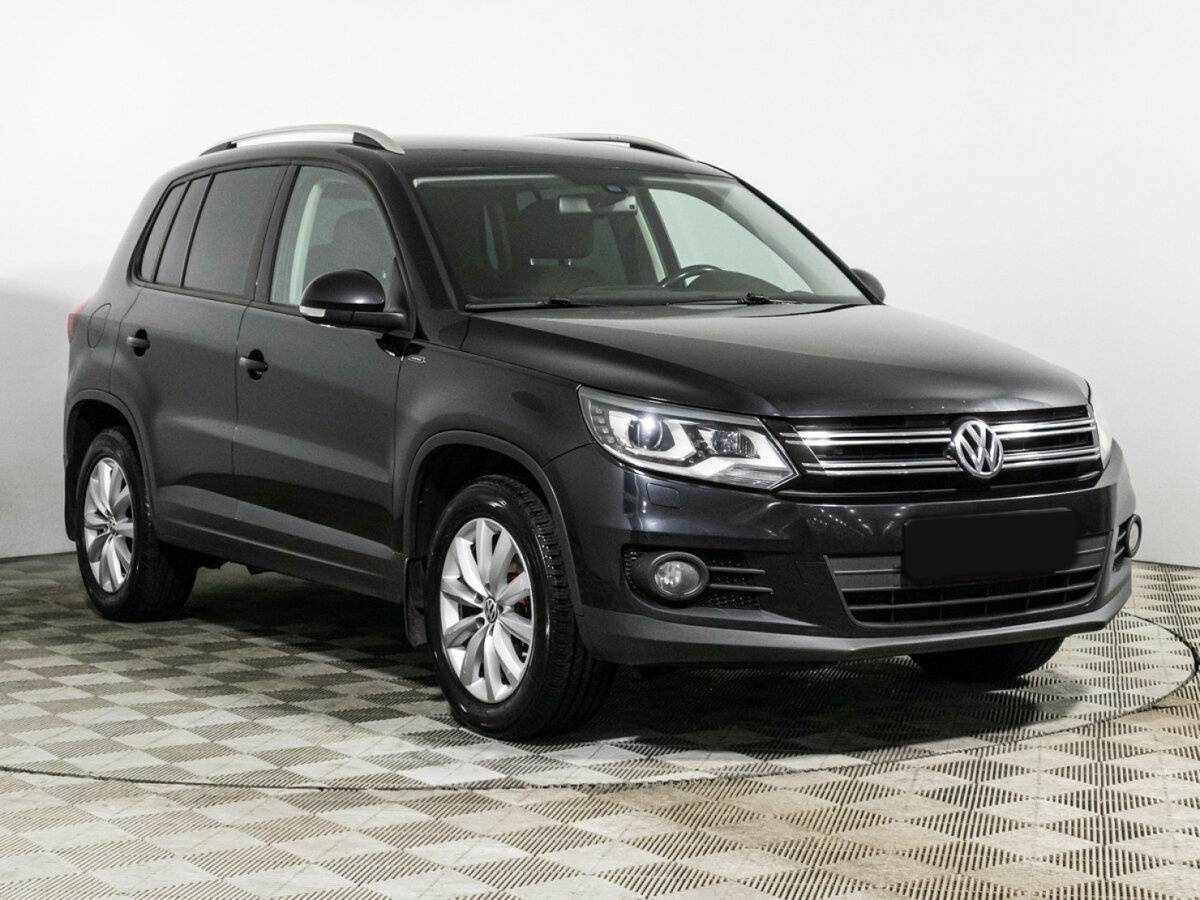 Volkswagen Tiguan б/у, 2016, Автоматическая. Фото: #2