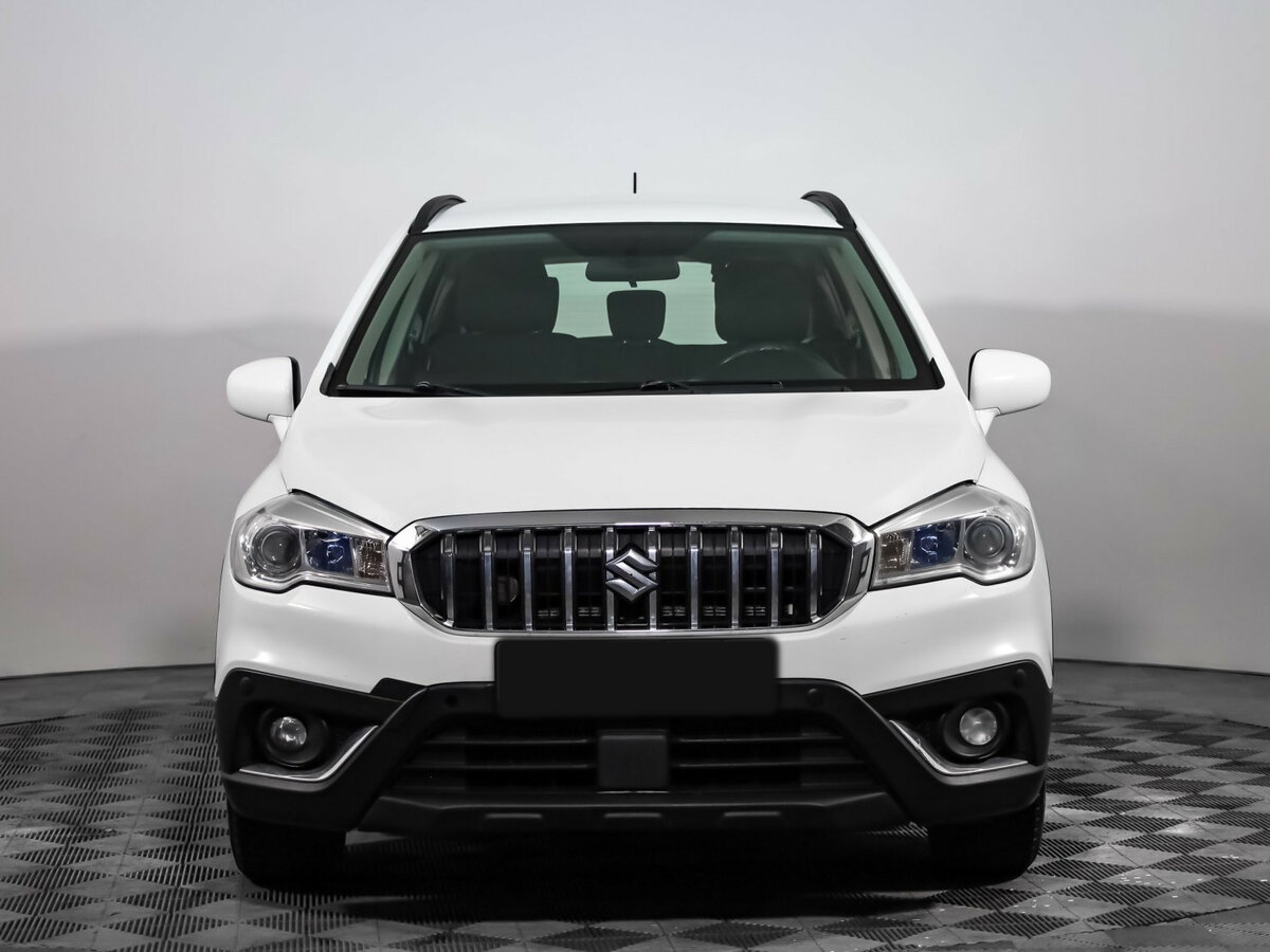 Suzuki SX4 б/у, 2017, Механическая. Фото: #1