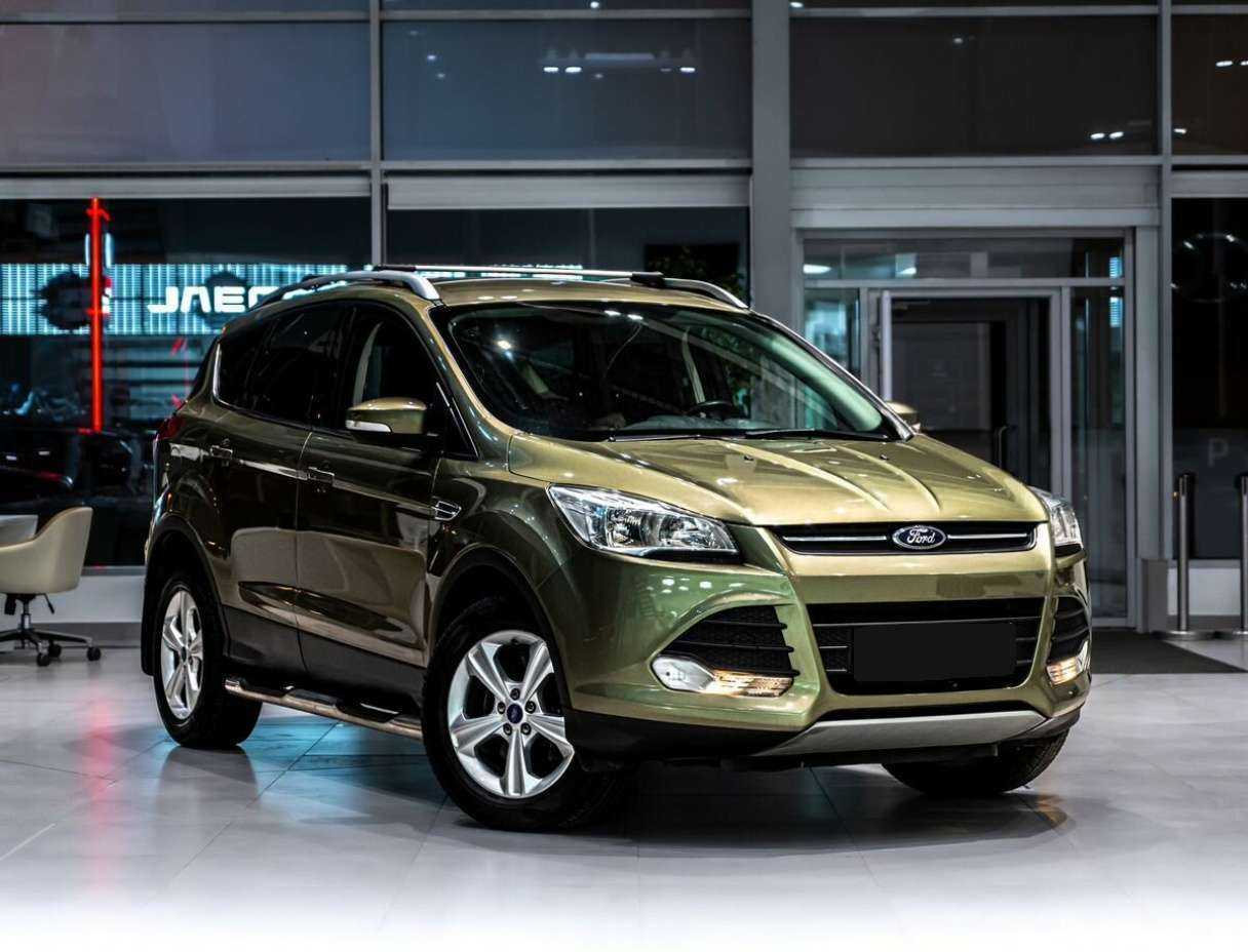 Ford Kuga б/у, 2014, Автоматическая. Фото: #1
